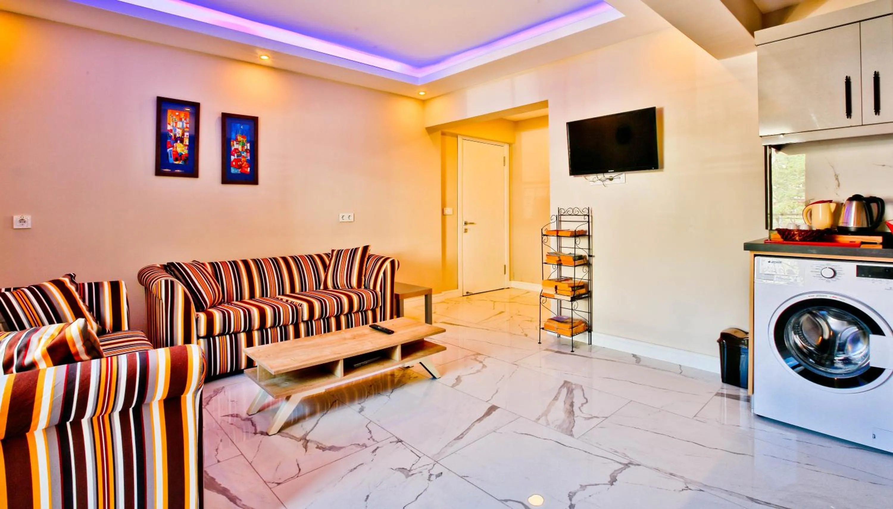 Living room in Nur Suites & Hotels