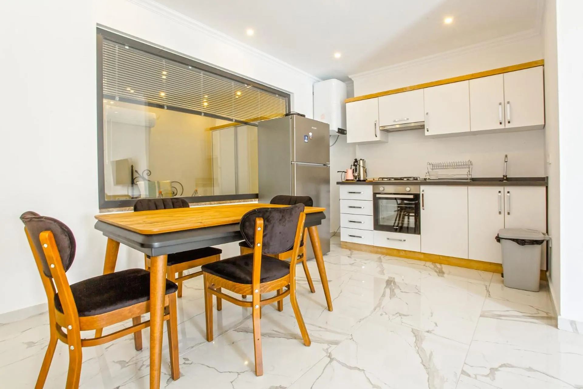 Kitchen or kitchenette in Nur Suites & Hotels