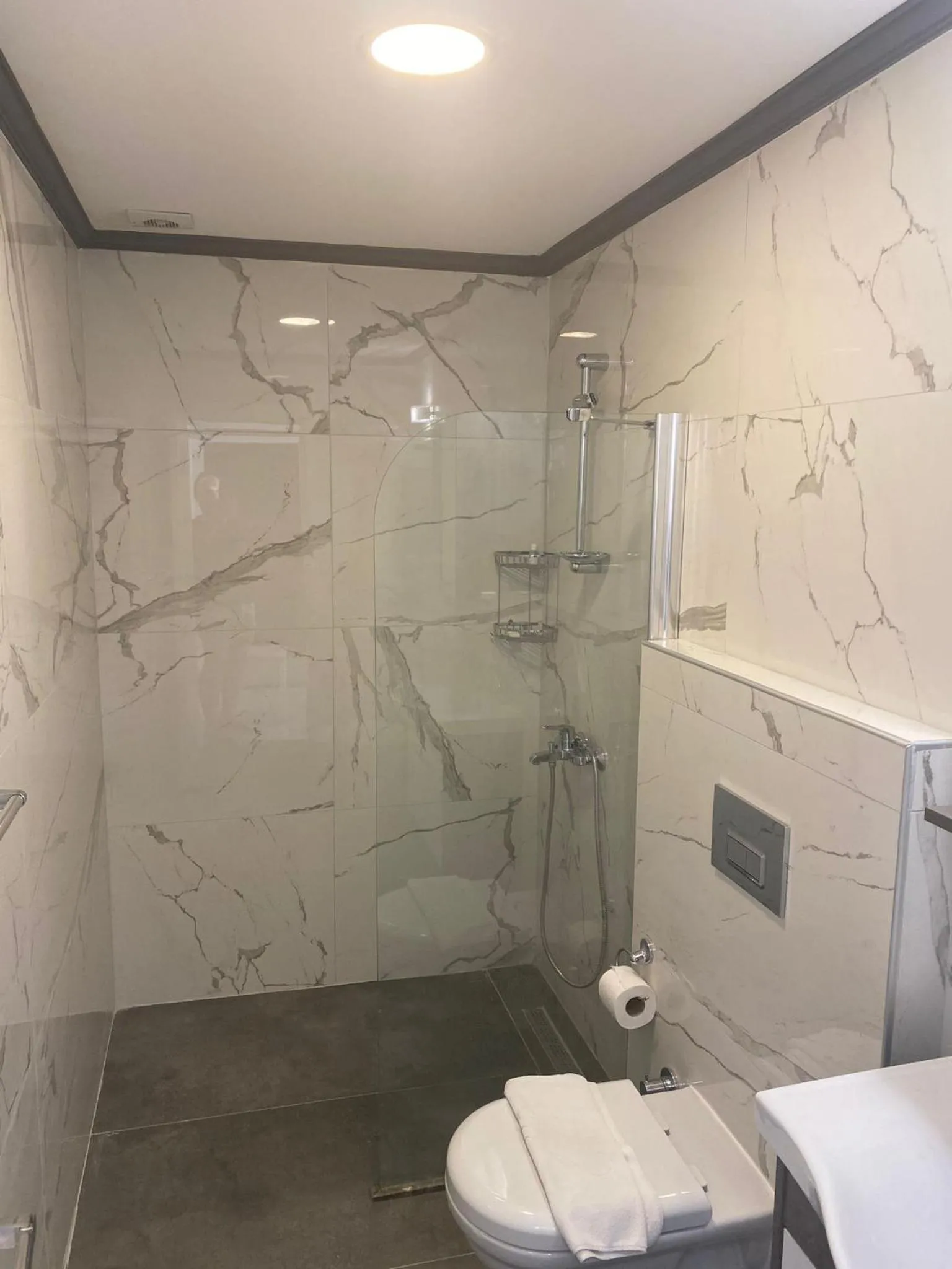 Bathroom in Nur Suites & Hotels