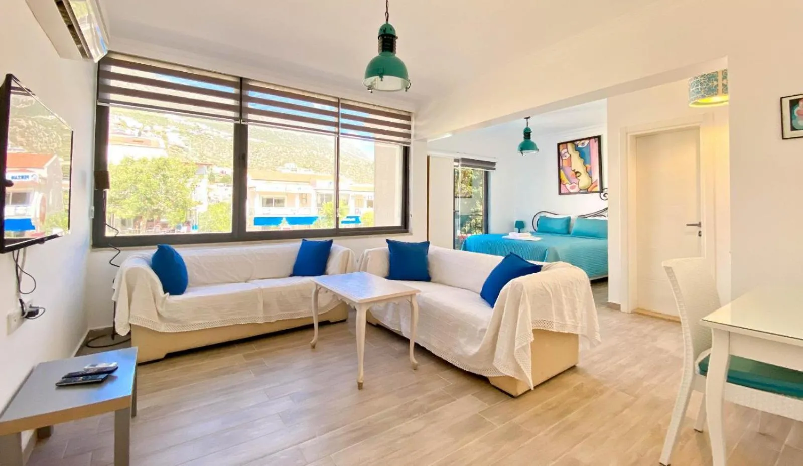 Living room, Bed in Nur Suites & Hotels