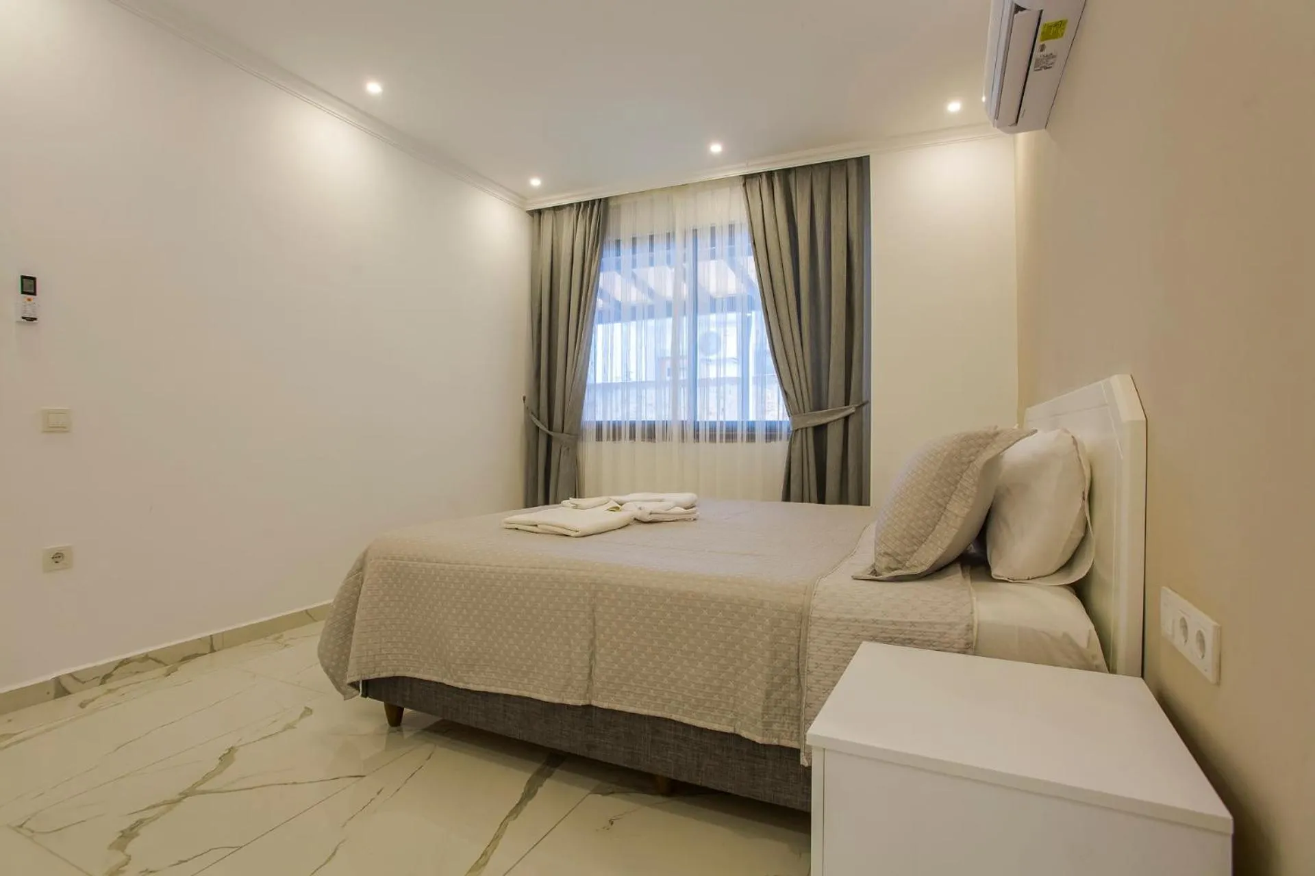 Bedroom, Bed in Nur Suites & Hotels