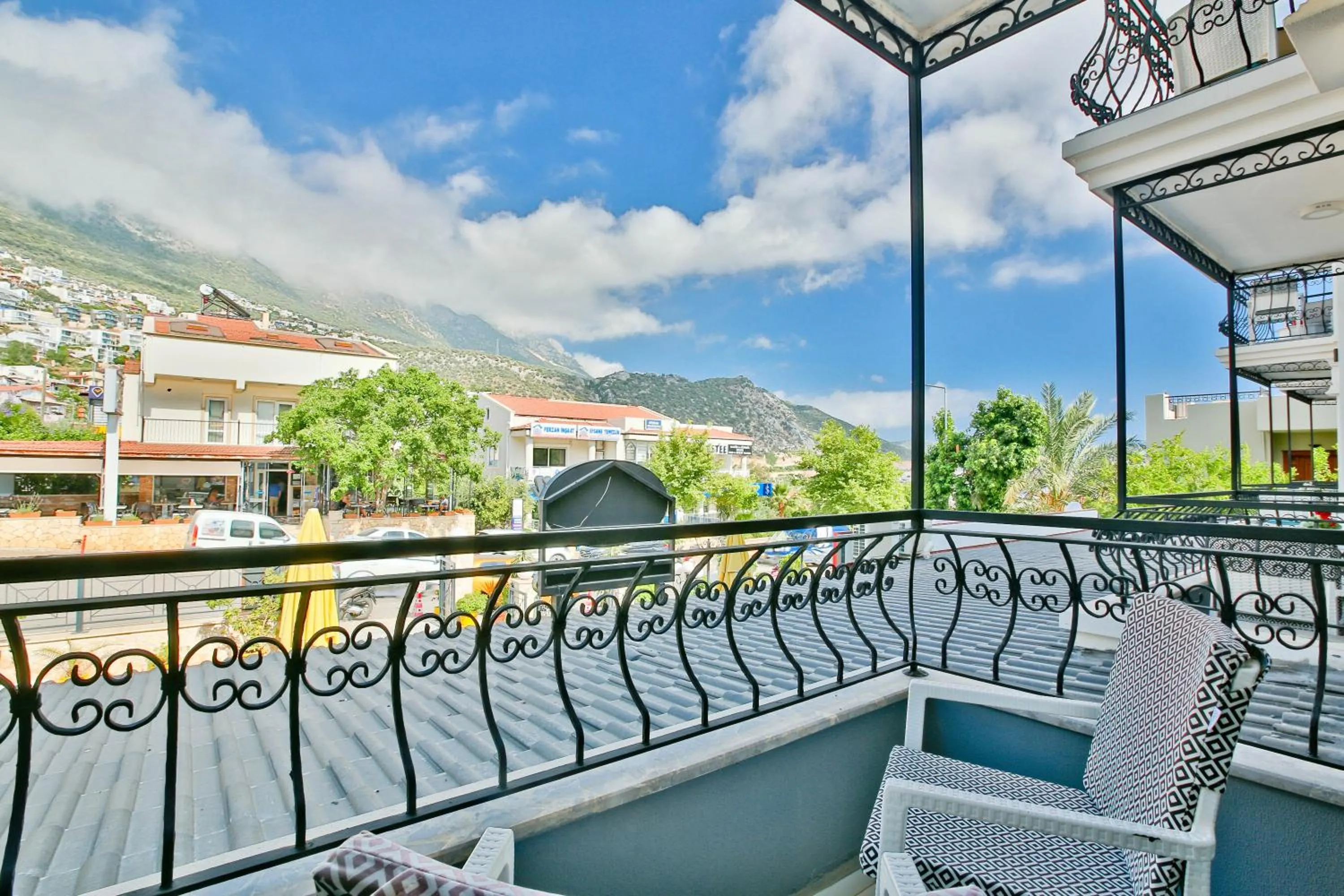 Balcony/Terrace in Nur Suites & Hotels