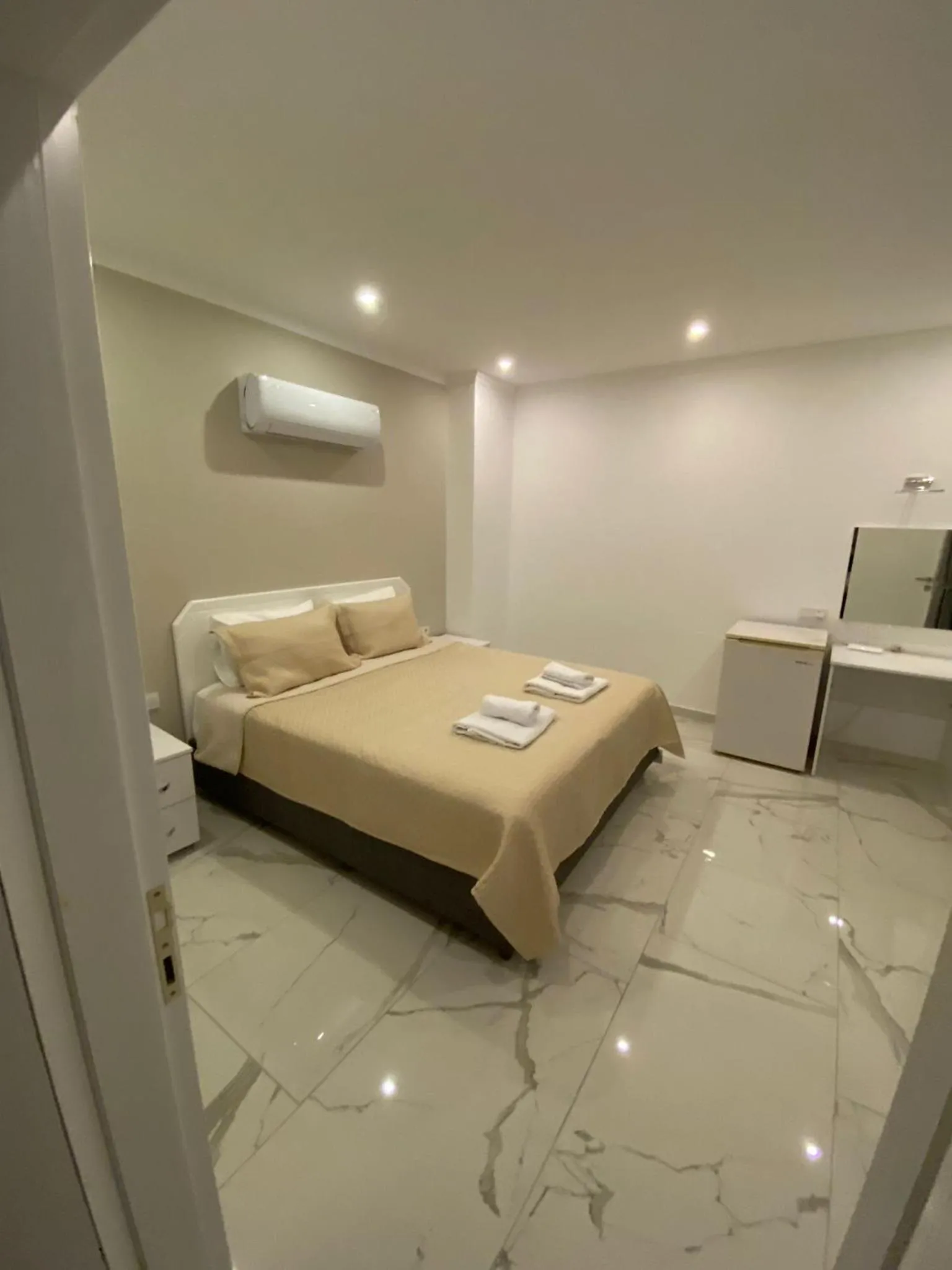 Family, Bed in Nur Suites & Hotels