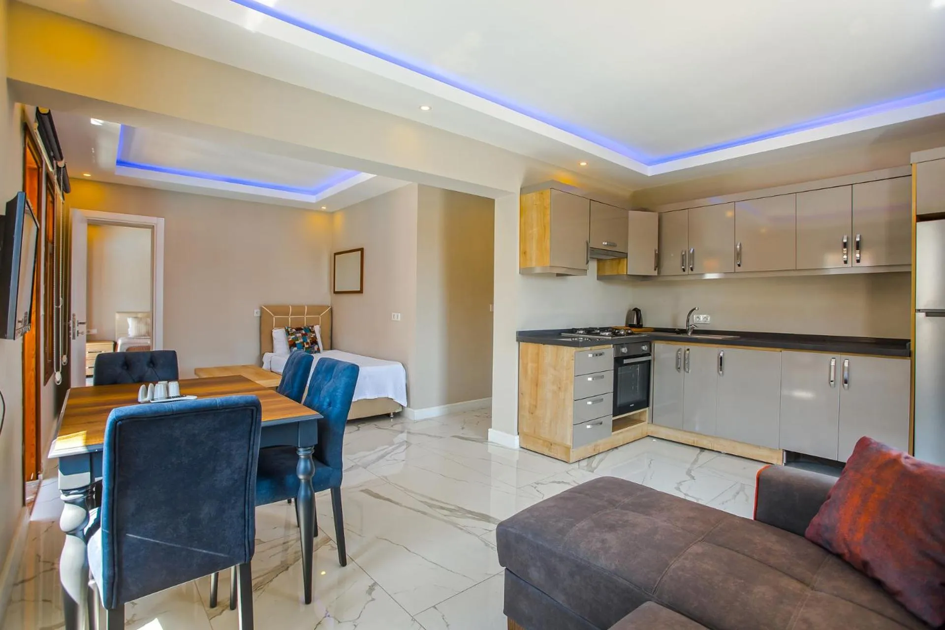 Kitchen or kitchenette in Nur Suites & Hotels
