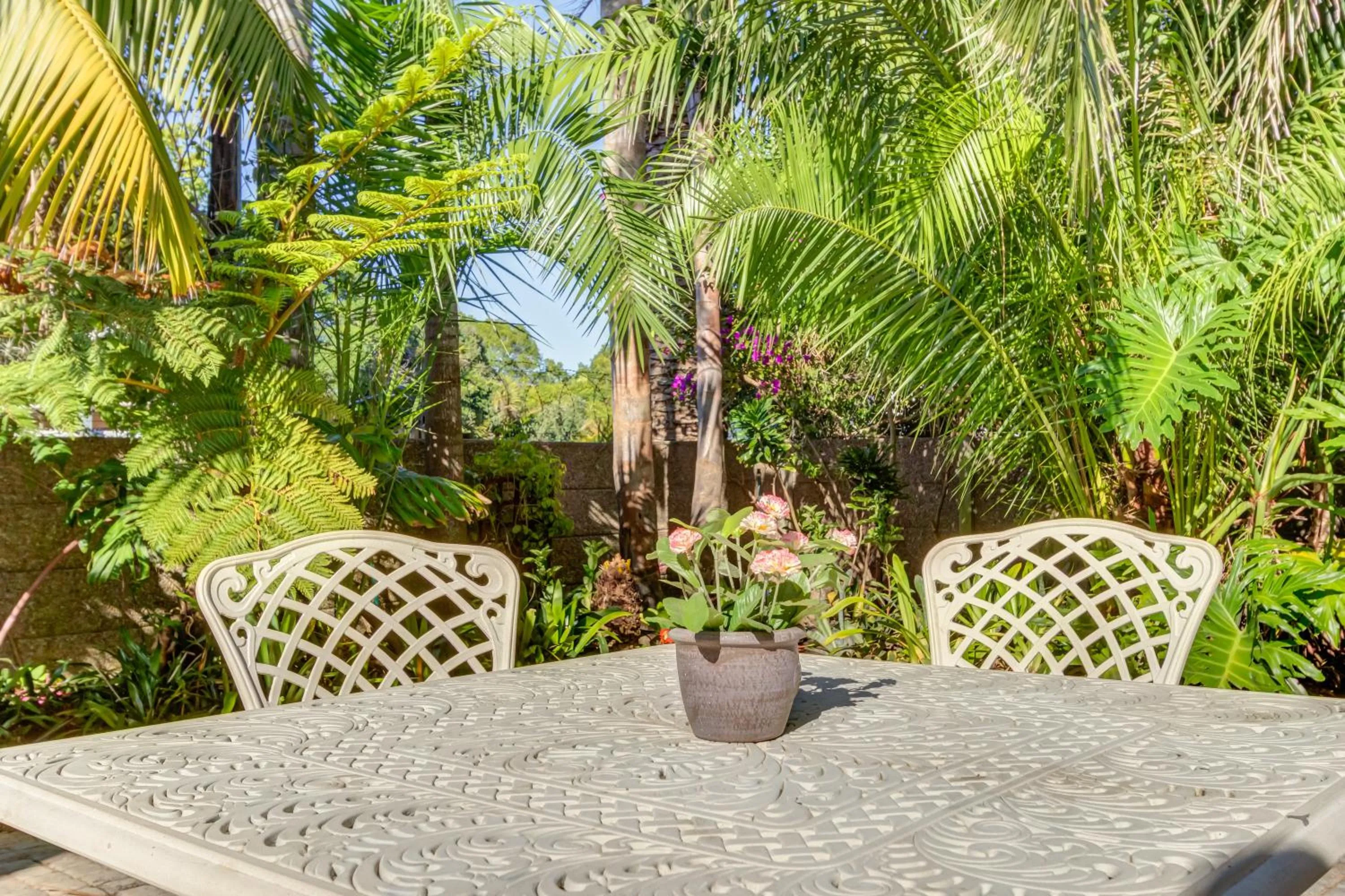 Garden in Caledon 23 Guest House