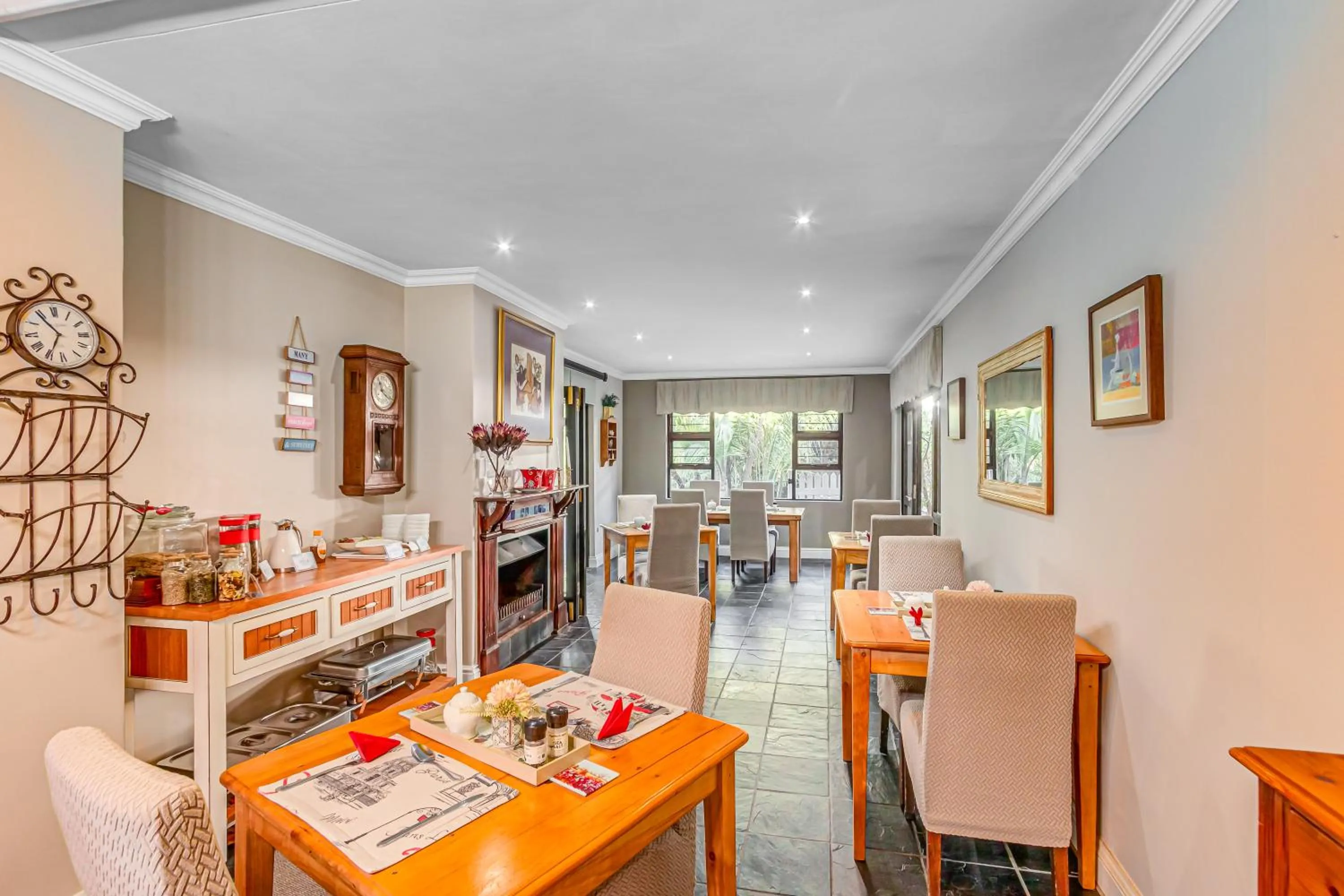 Dining area in Caledon 23 Guest House
