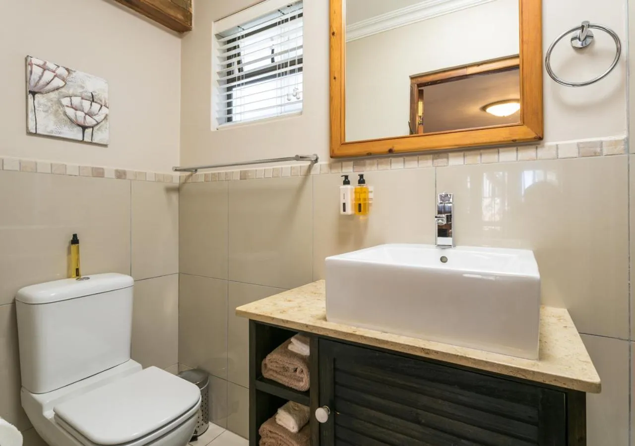 Toilet in Caledon 23 Country House