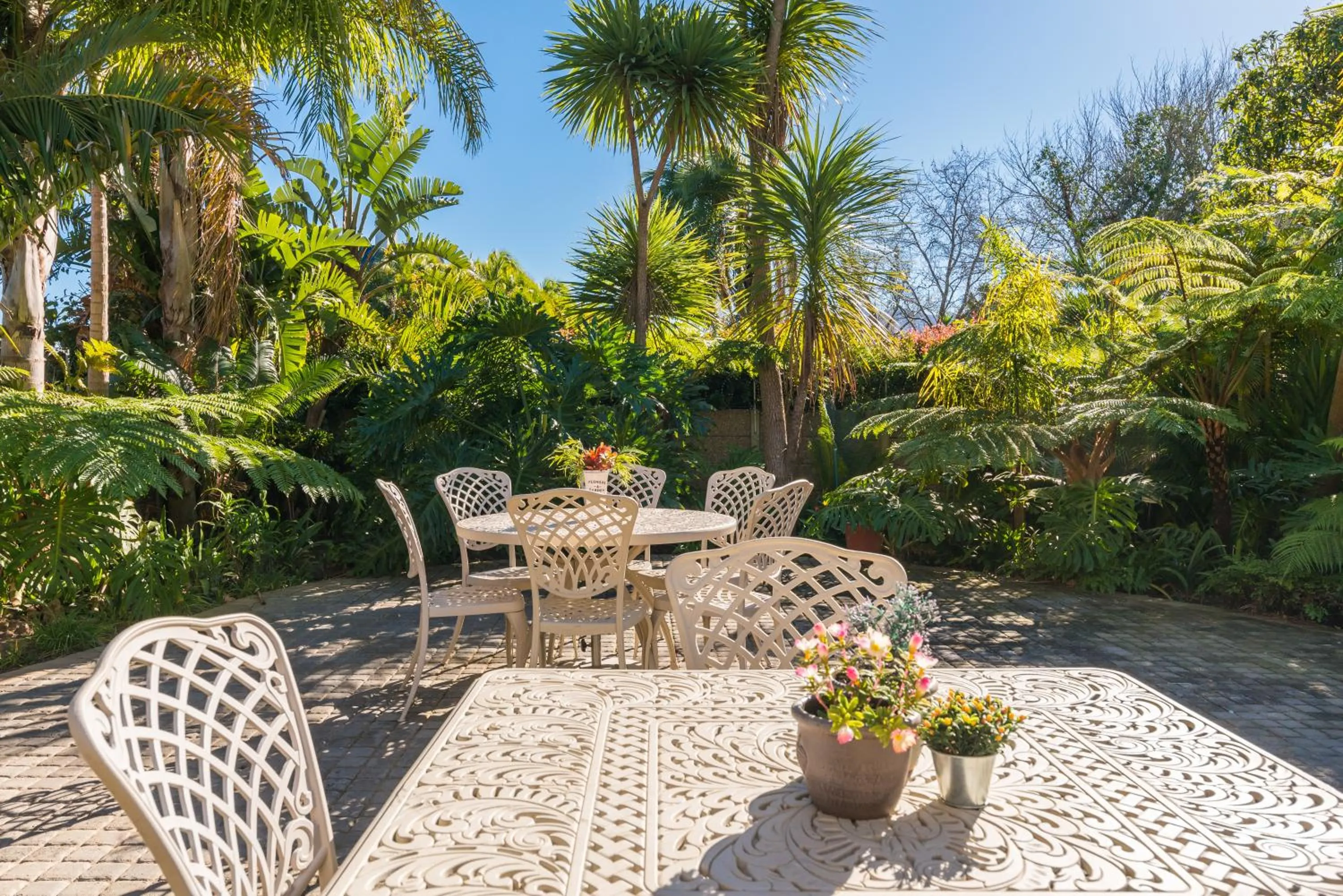 Garden in Caledon 23 Country House