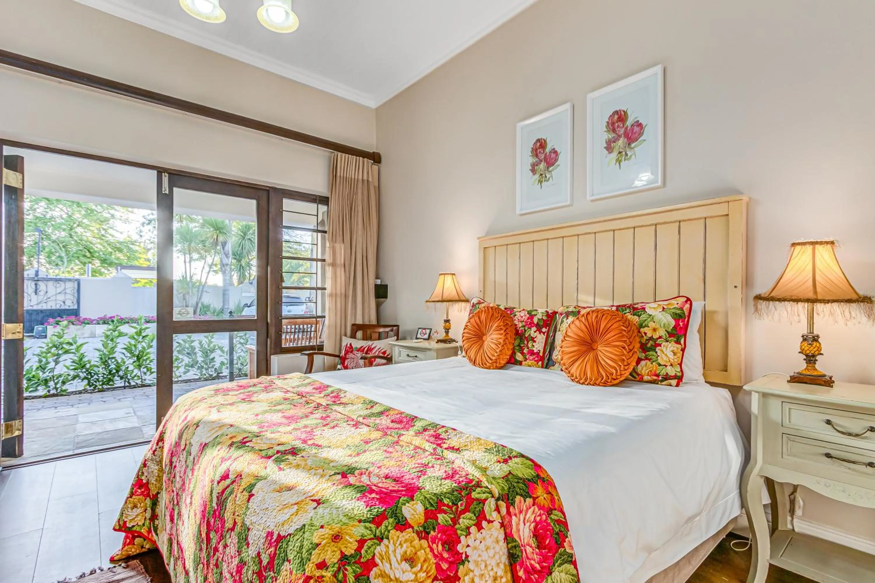 Bedroom, Bed in Caledon 23 Guest House