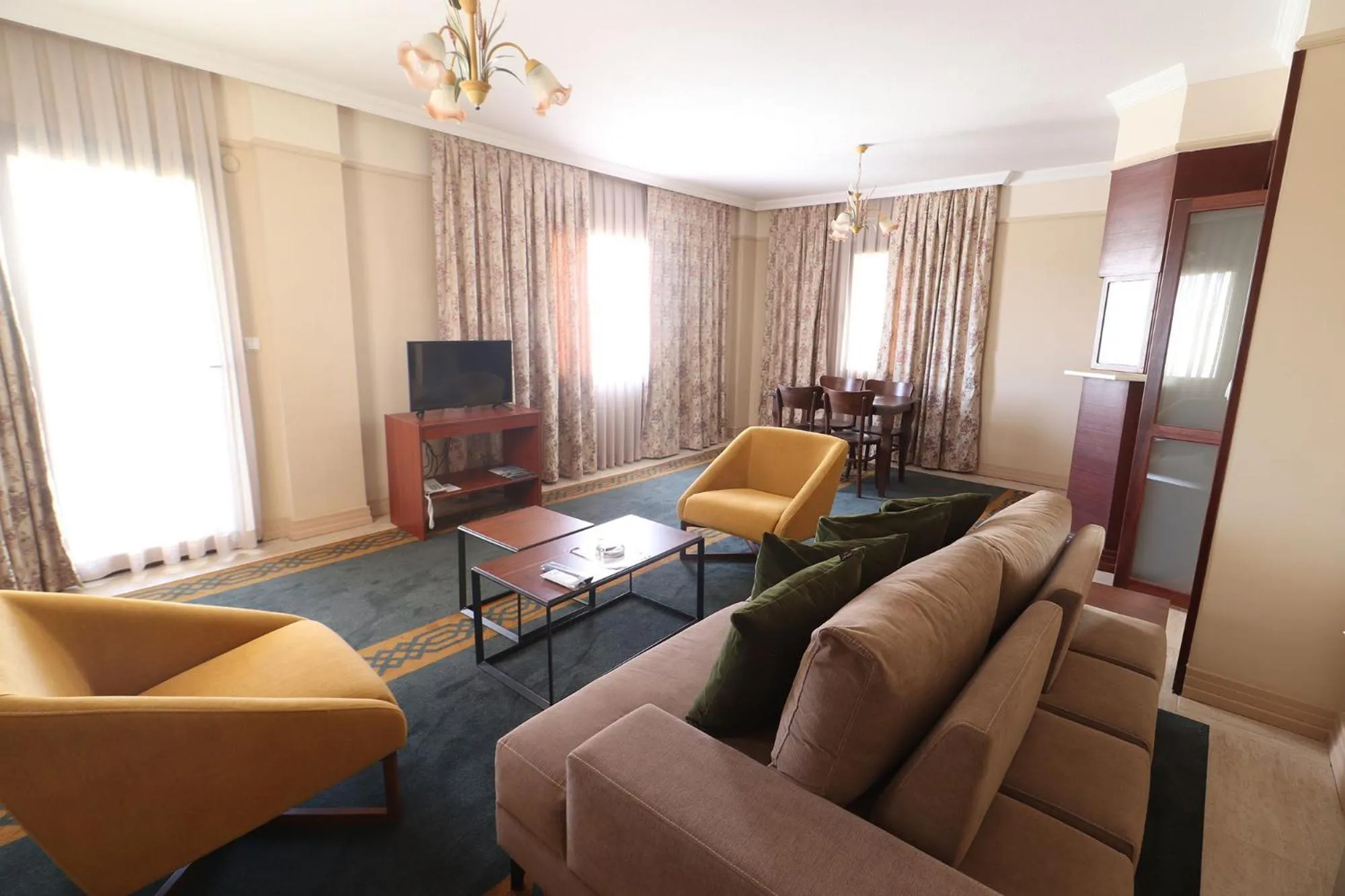 Living room in Azka Hotel