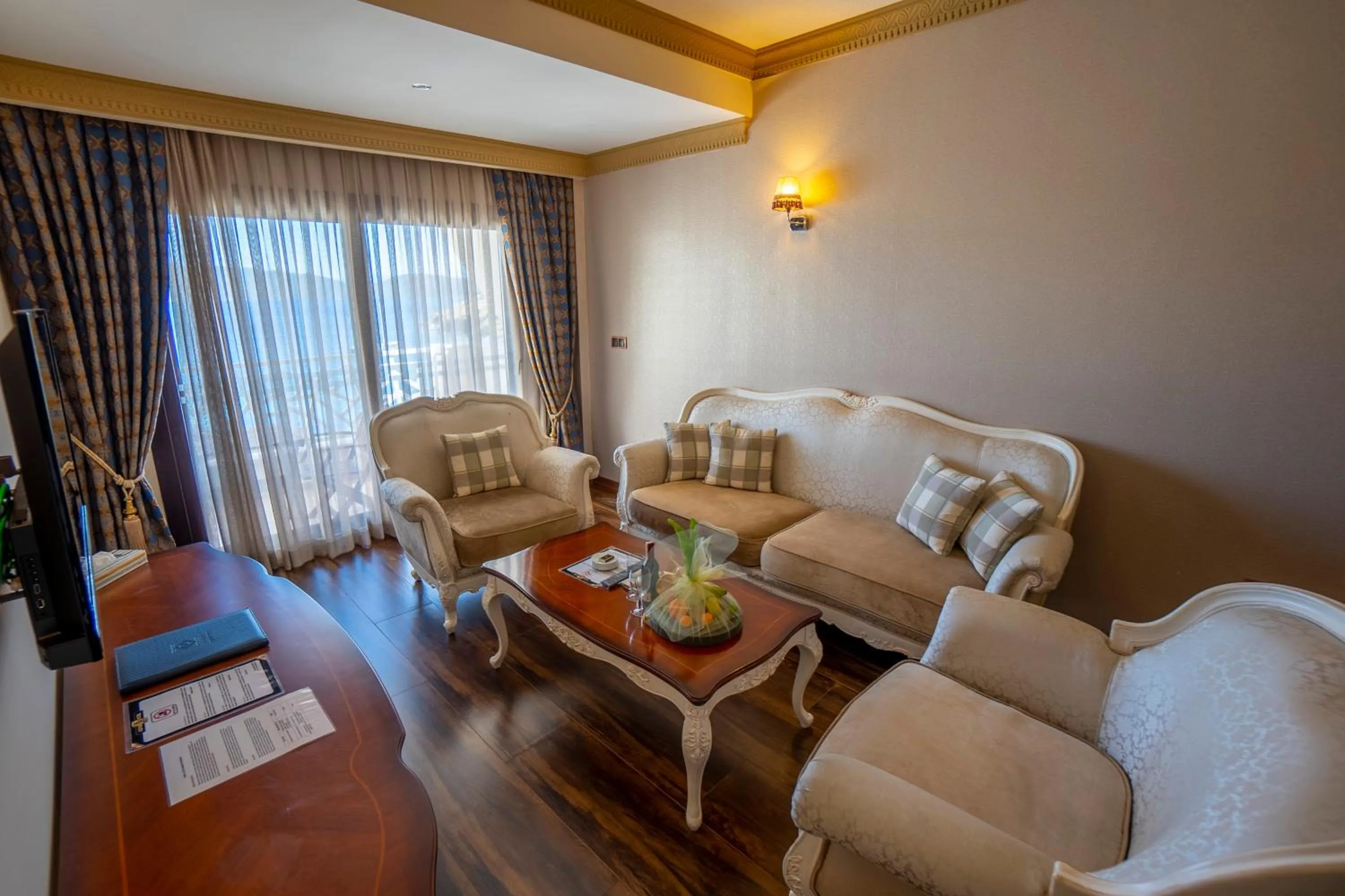 Living room in Azka Hotel