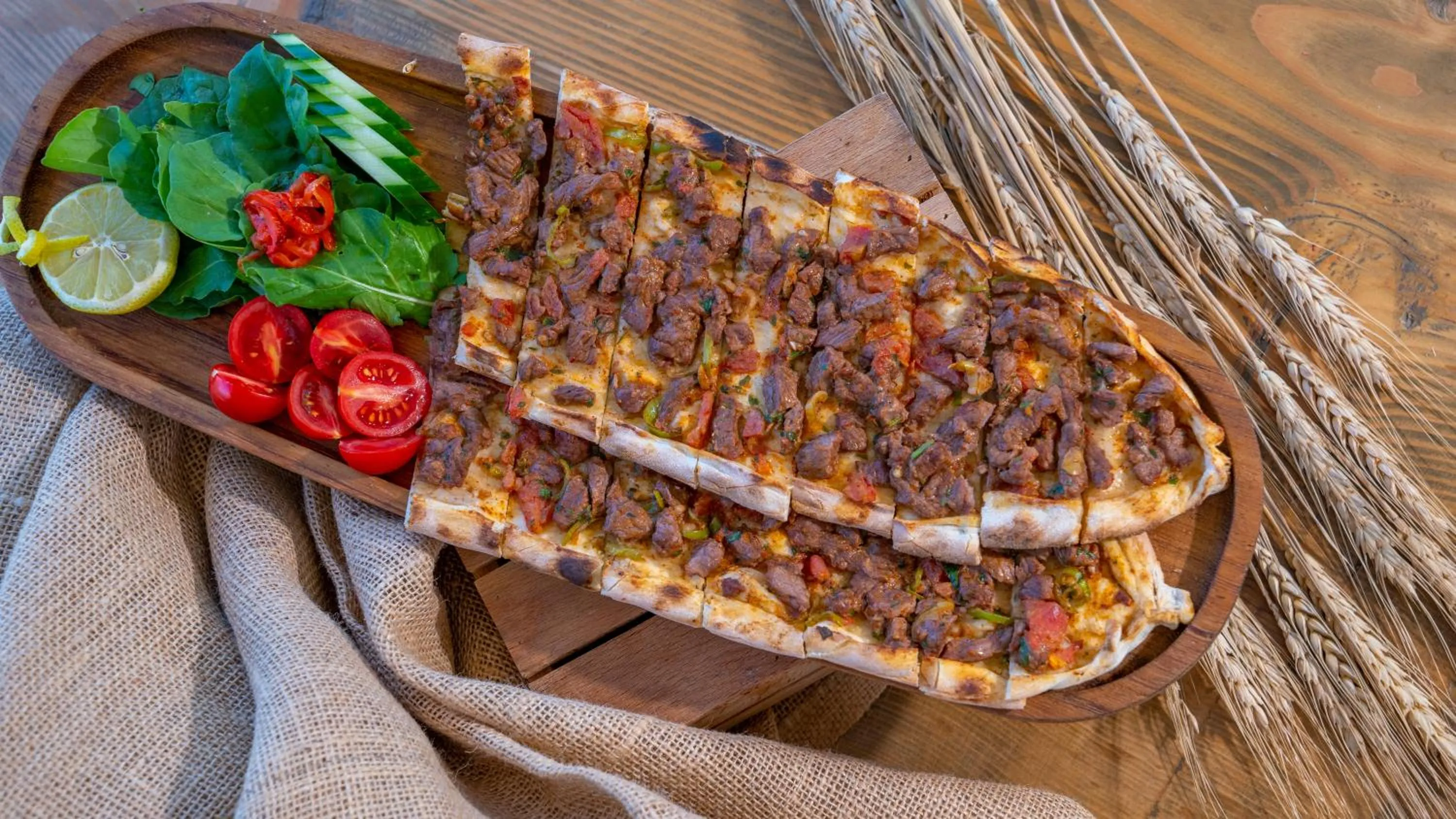 Food and drinks in Azka Hotel