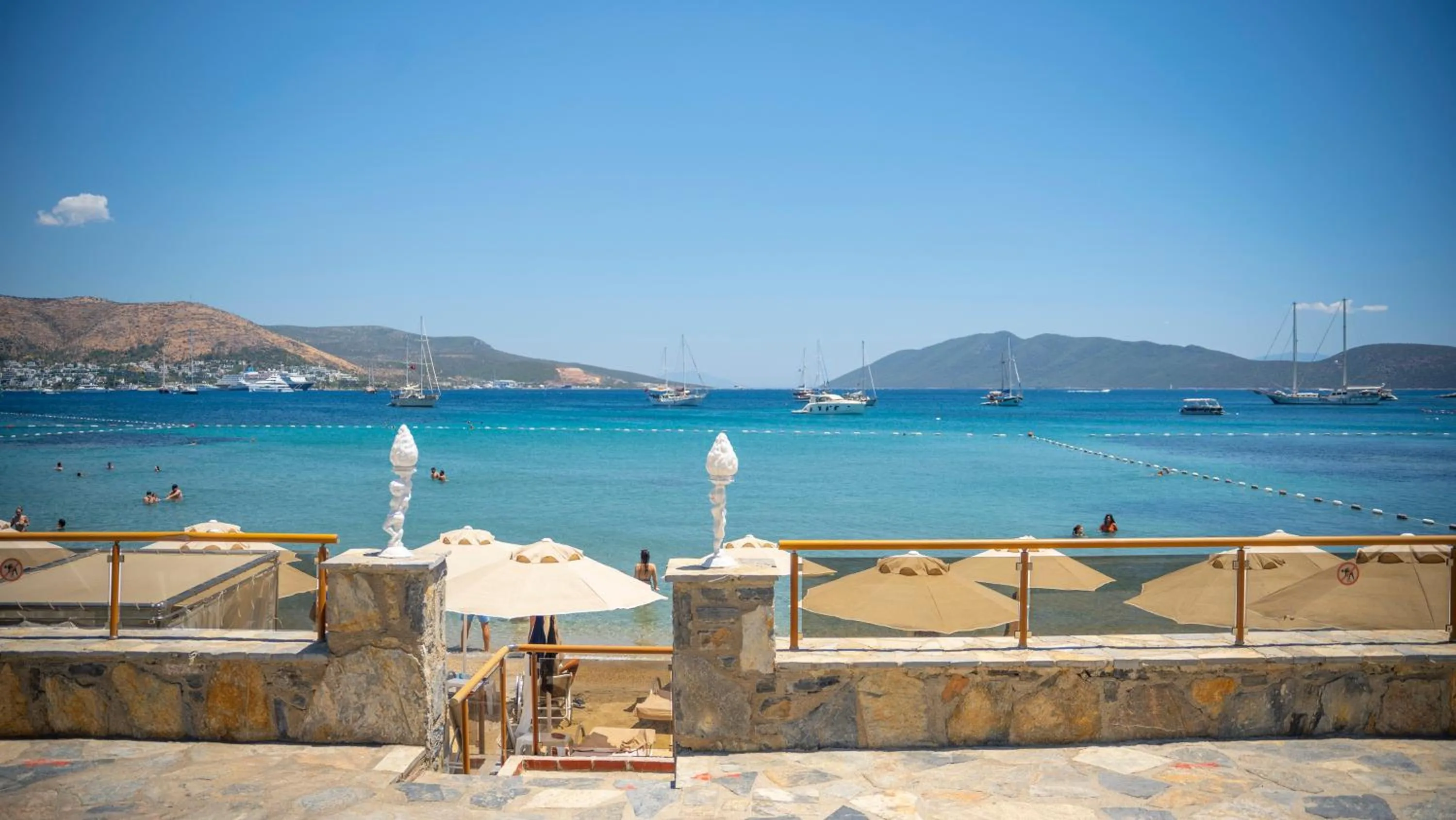 Sea view in Azka Hotel