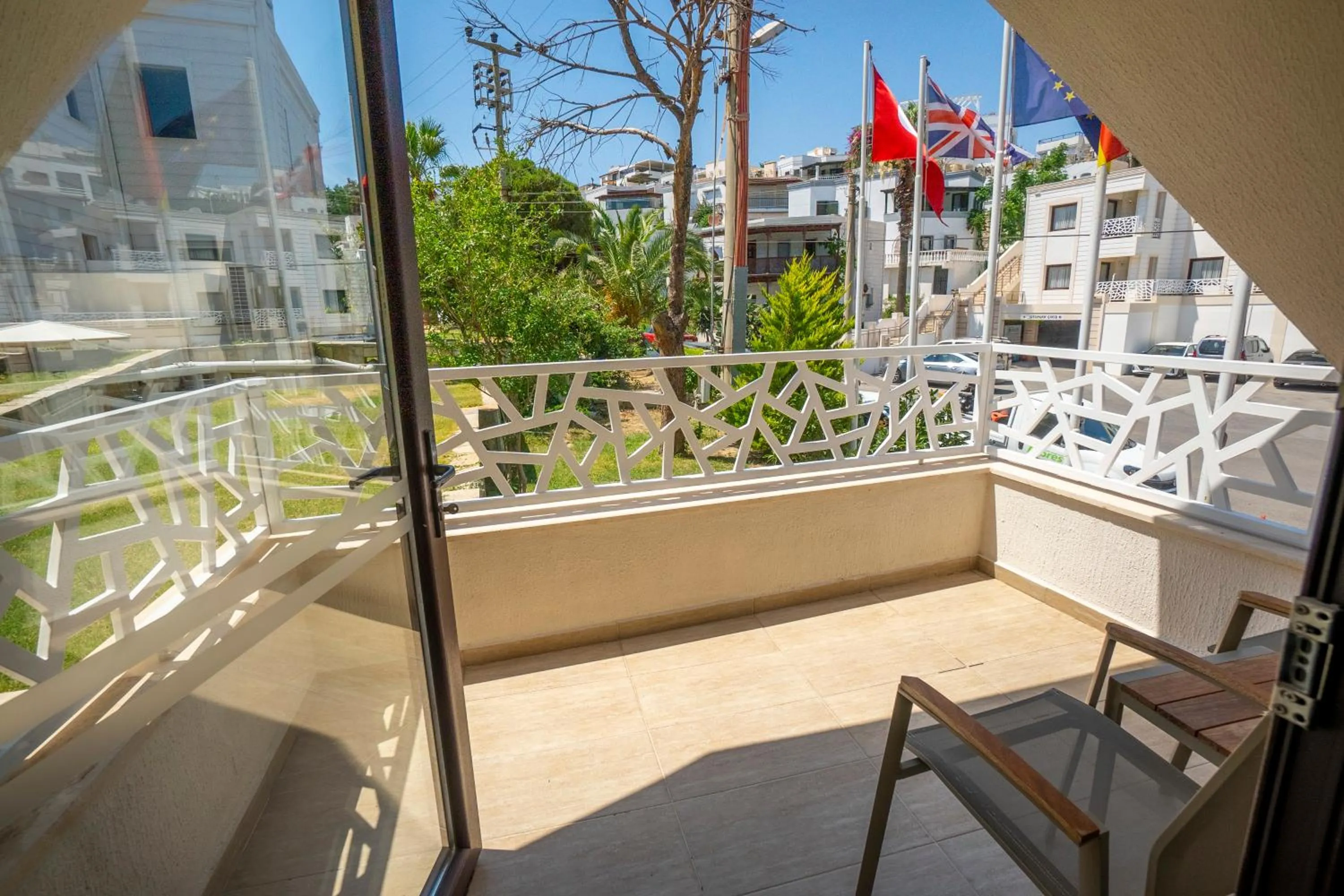 Balcony/Terrace in Azka Hotel