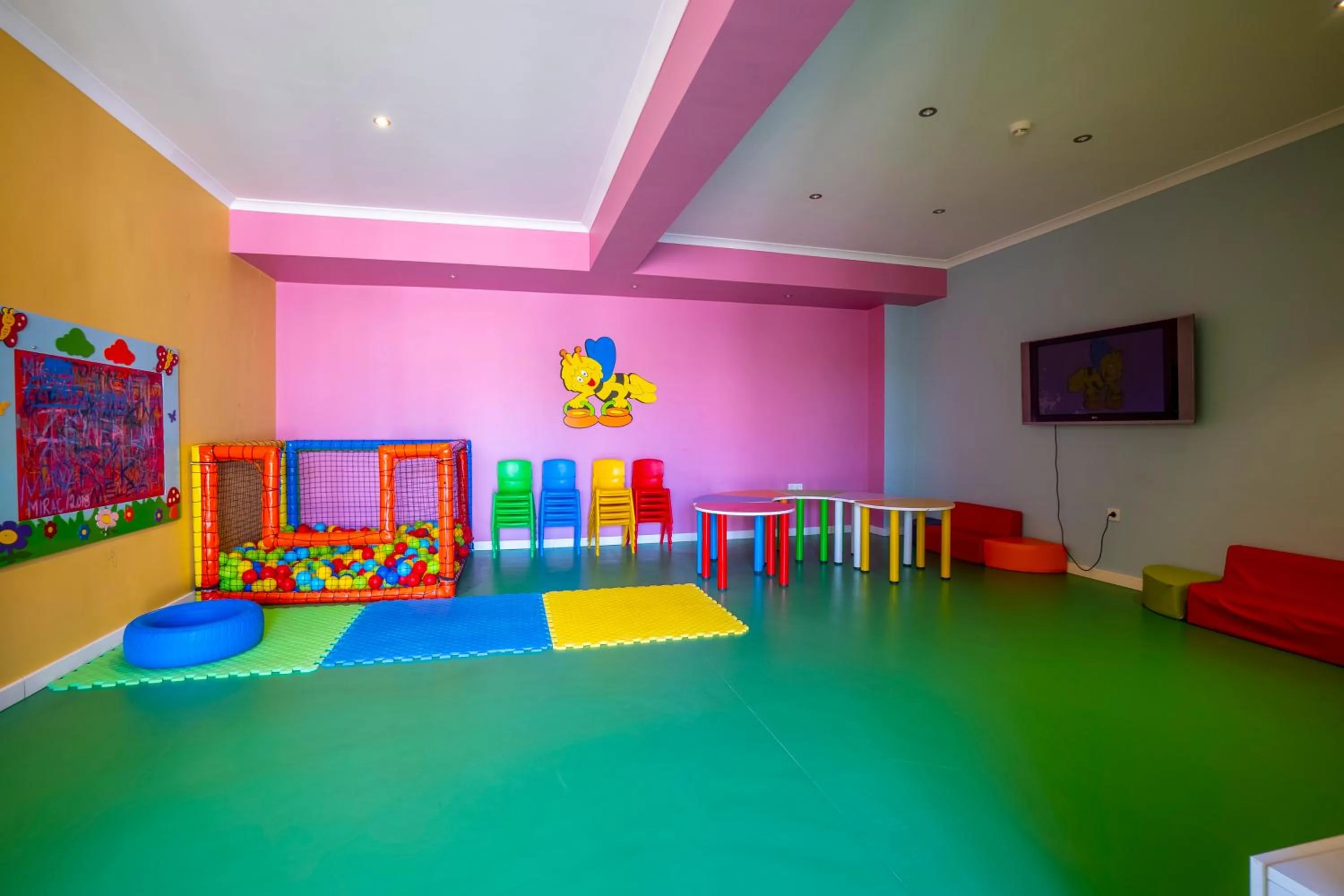 Kids's club in Azka Hotel