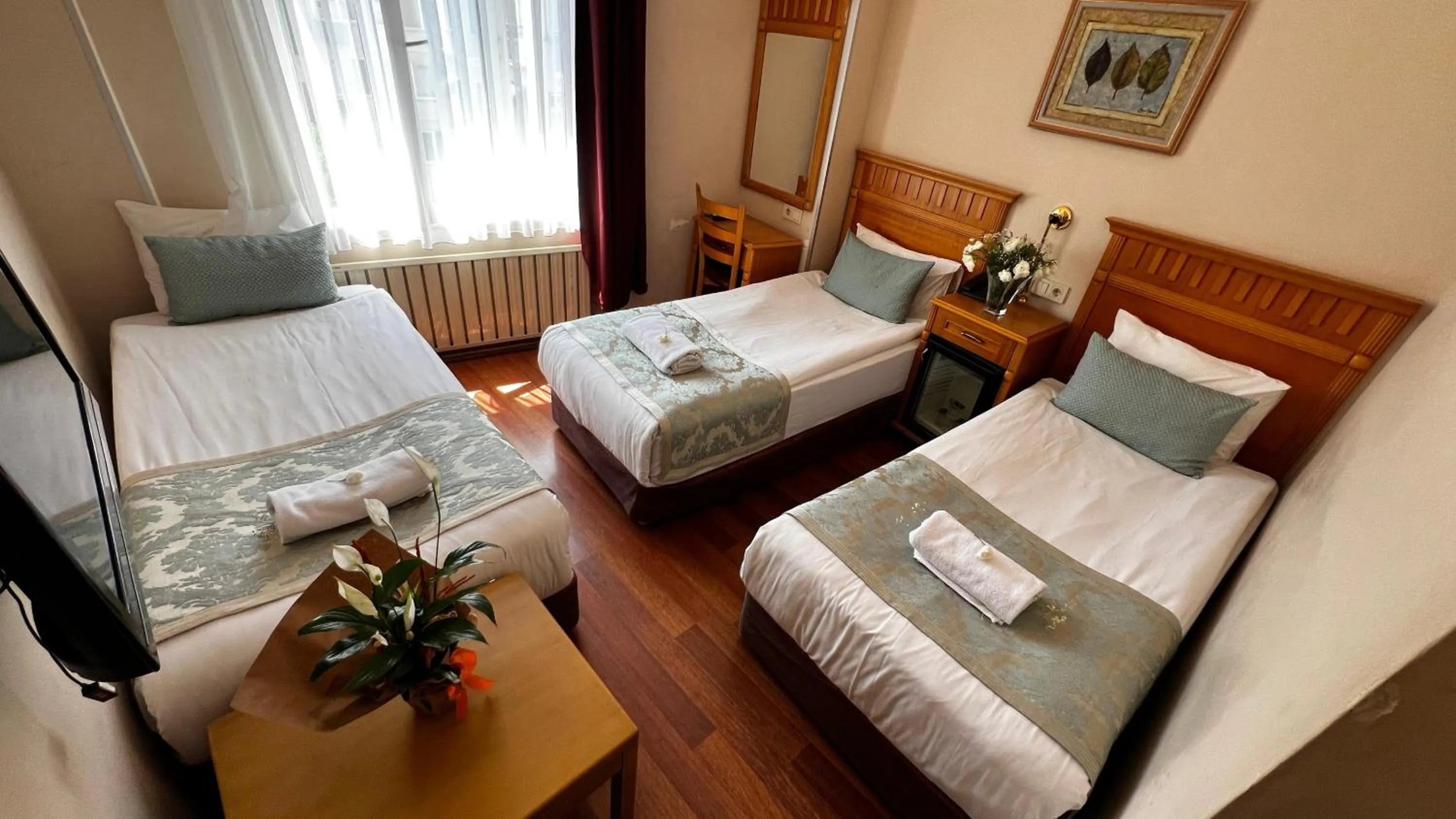 Photo of the whole room, Bed in Park Star Hotel Taksim