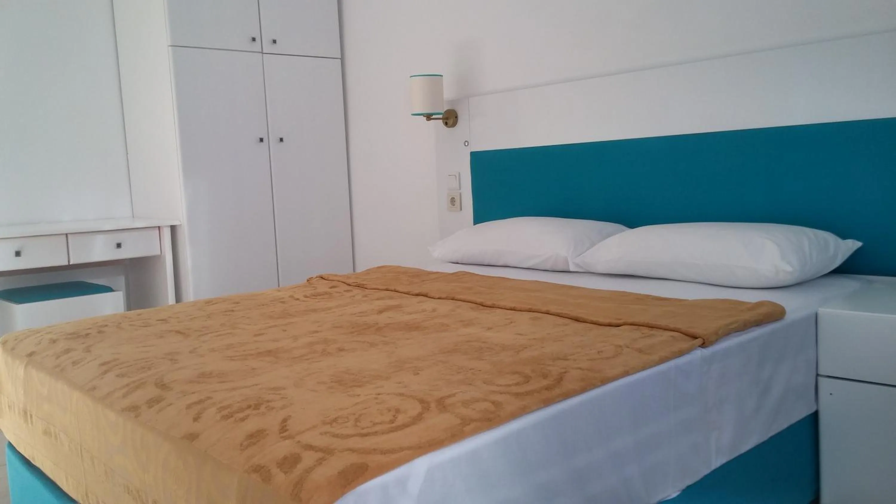 Bed in One More Day Hotel