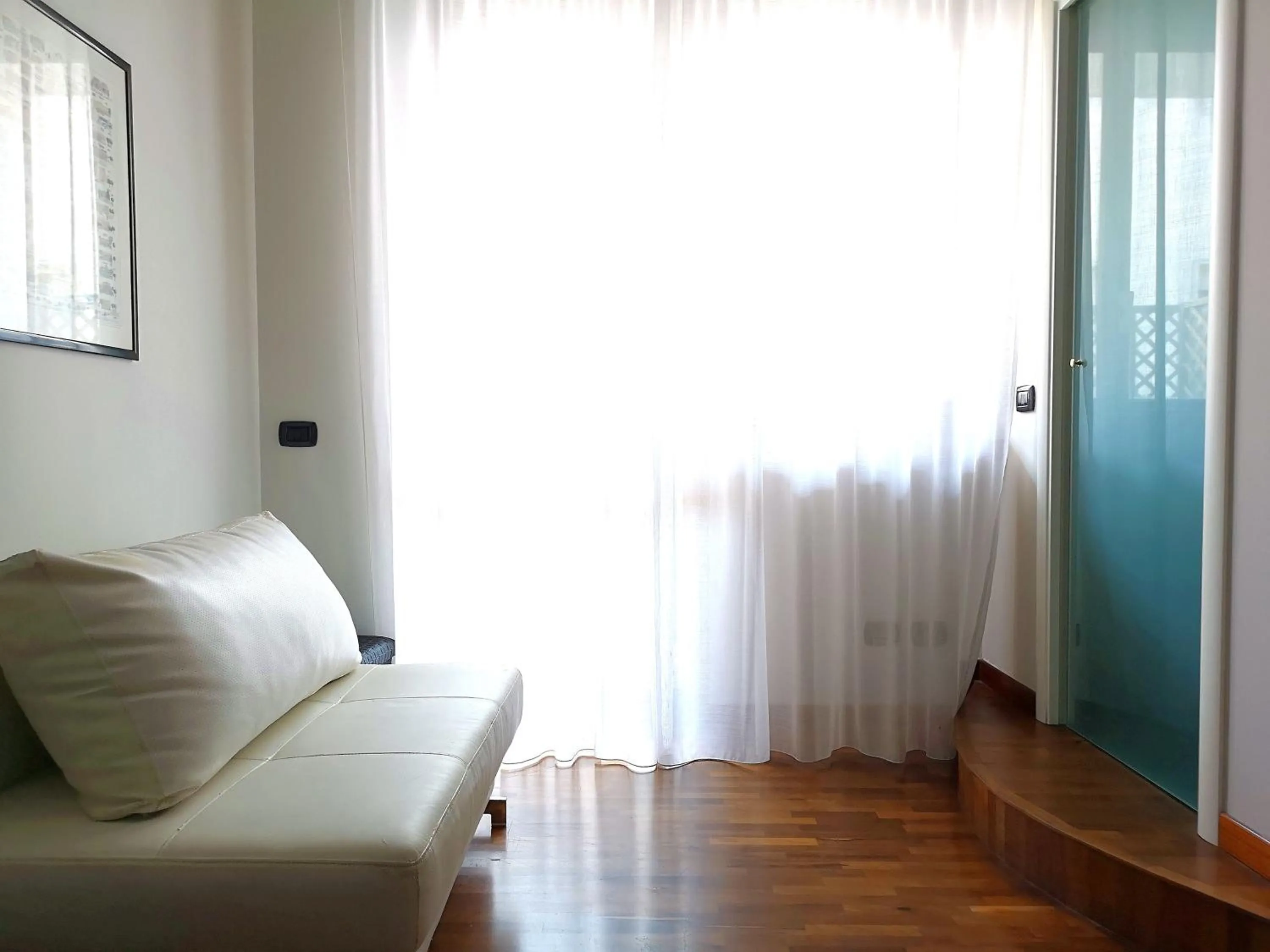 TV and multimedia in Attico Barocco