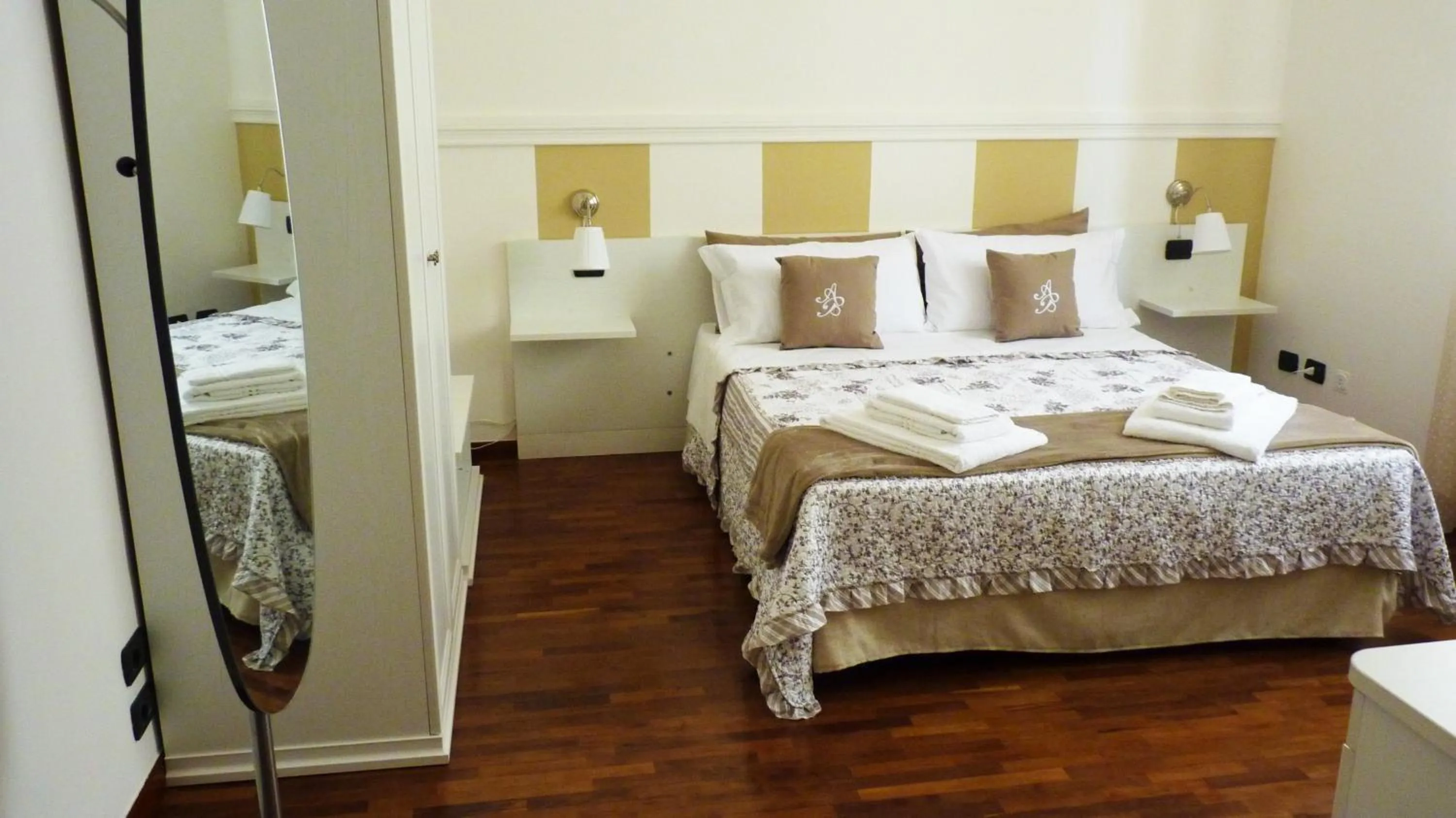 Bed in Attico Barocco