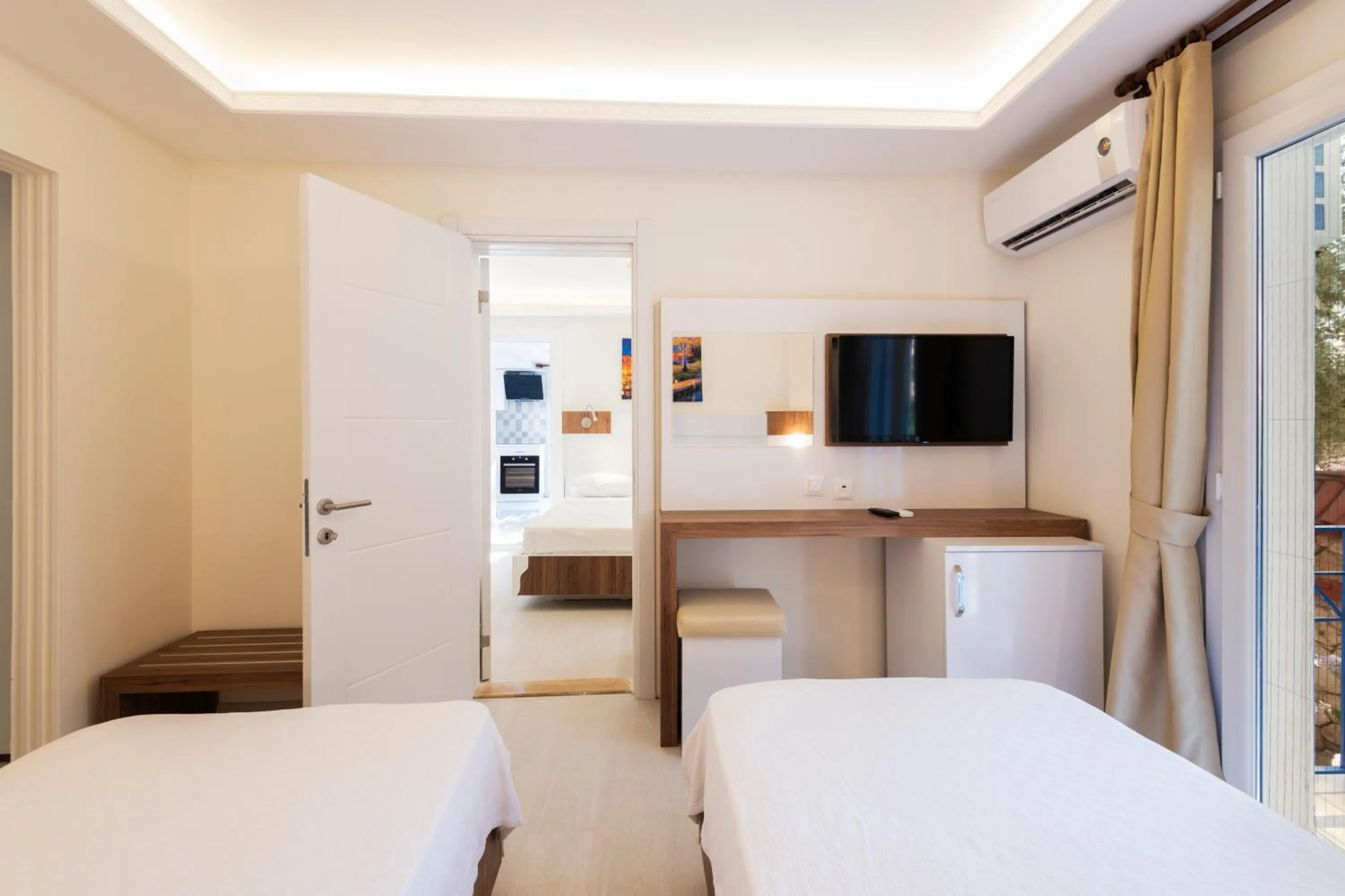 Photo of the whole room, Bed in Soothe Hotel