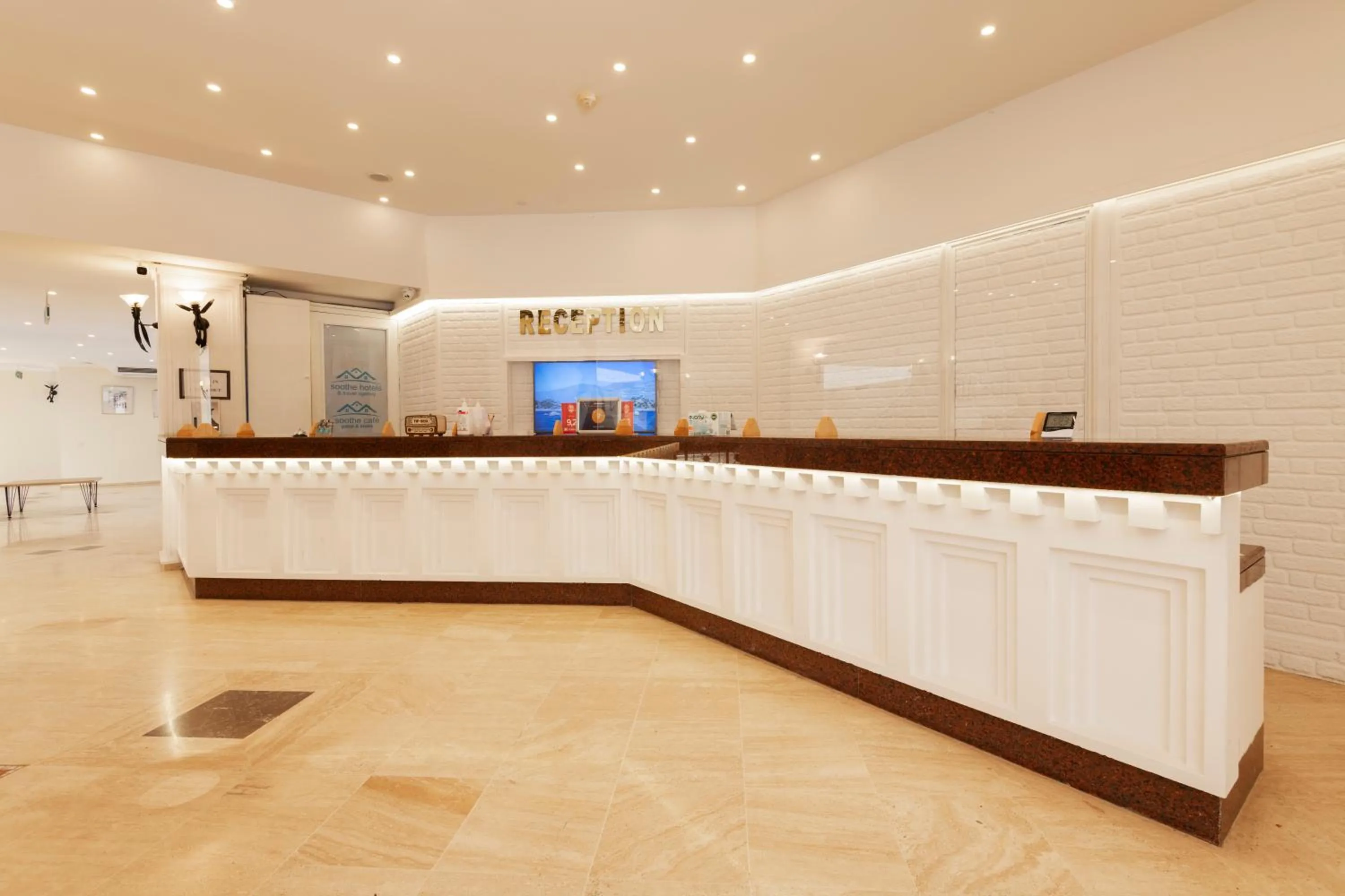 Lobby or reception in Soothe Hotel