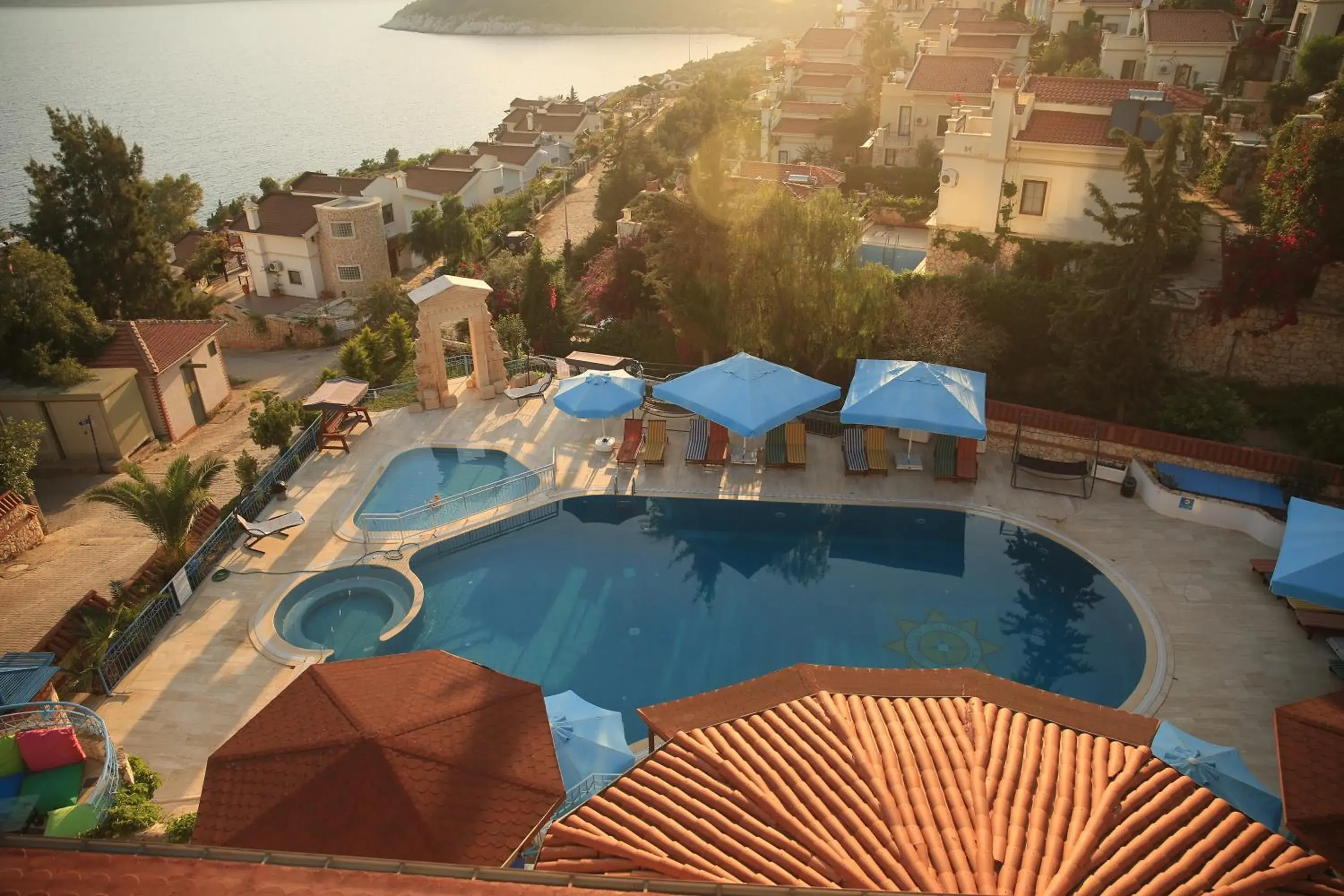 Pool view in Soothe Hotel Pool view in Soothe Hotel