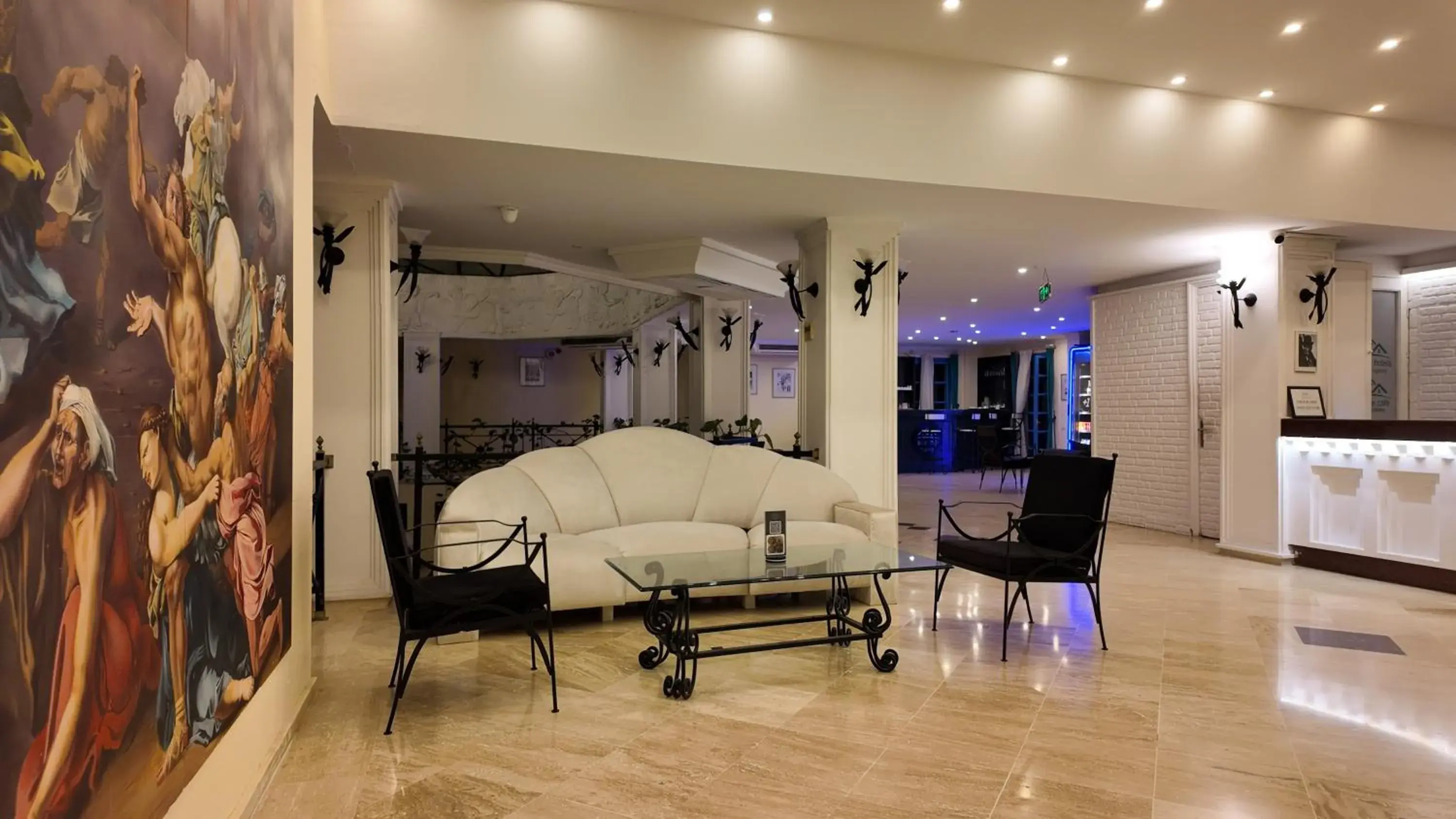 Property building, Bed in Soothe Hotel Property building, Bed in Soothe Hotel