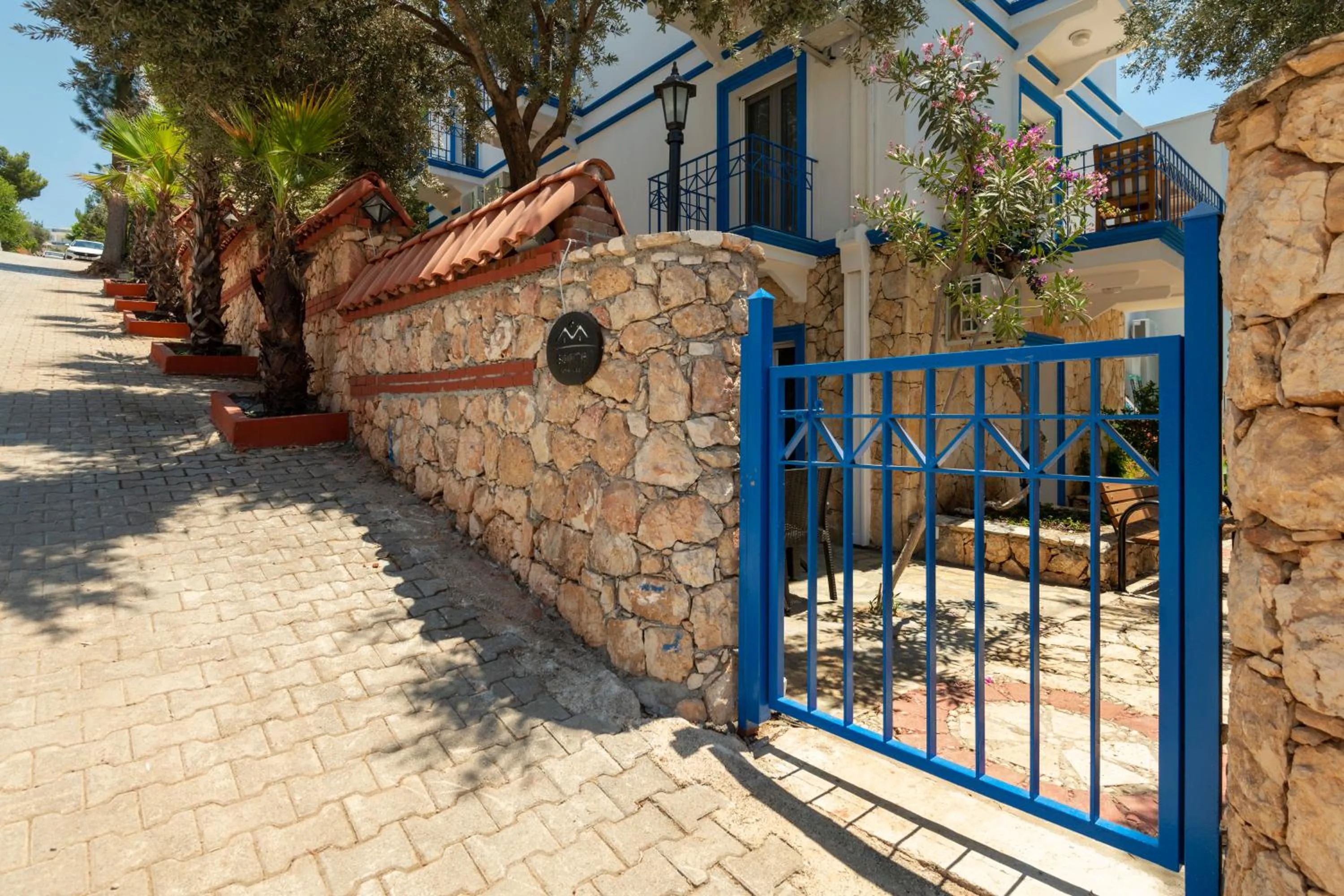 Facade/entrance in Soothe Hotel