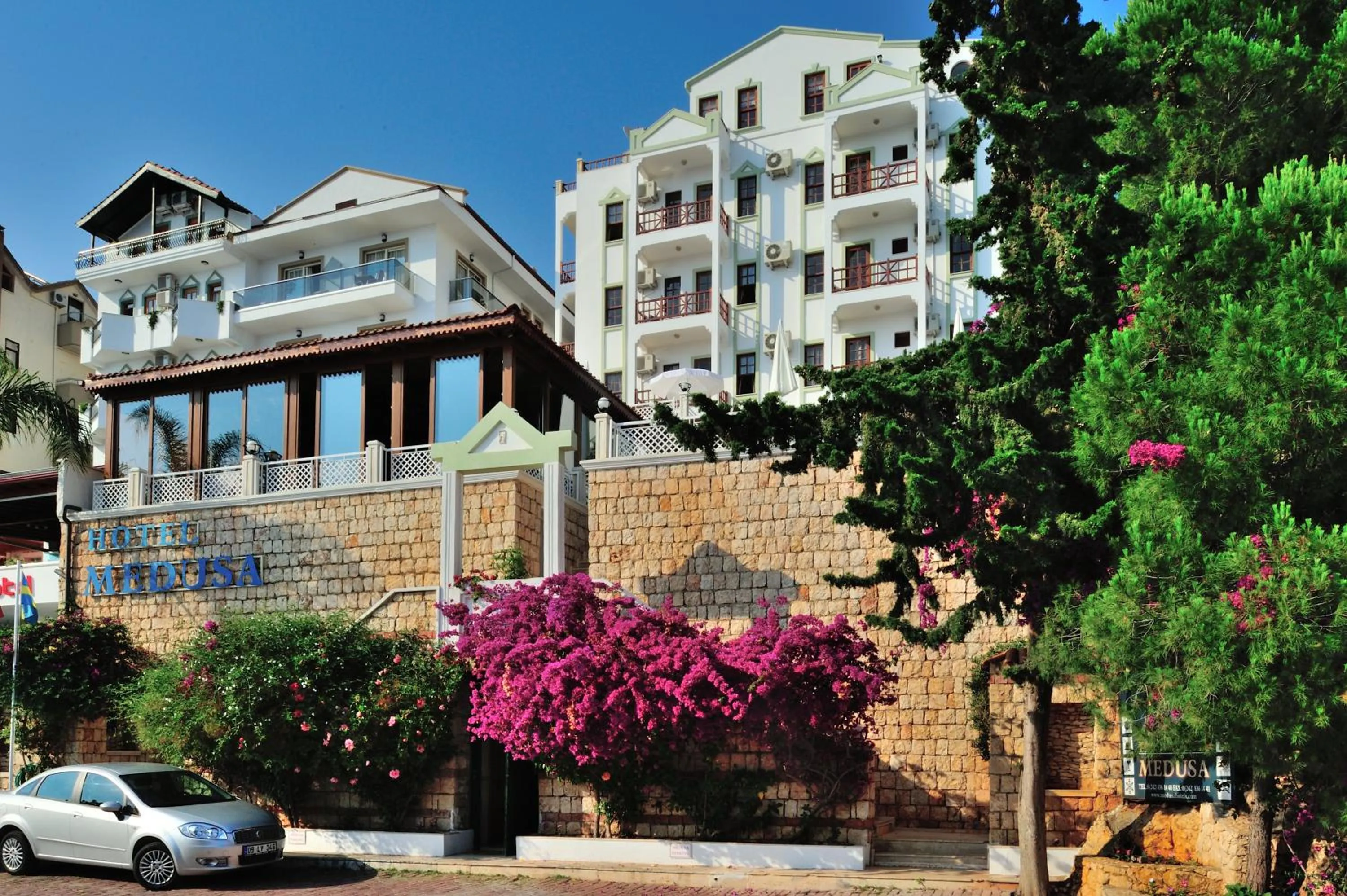 Facade/entrance in Medusa Hotel