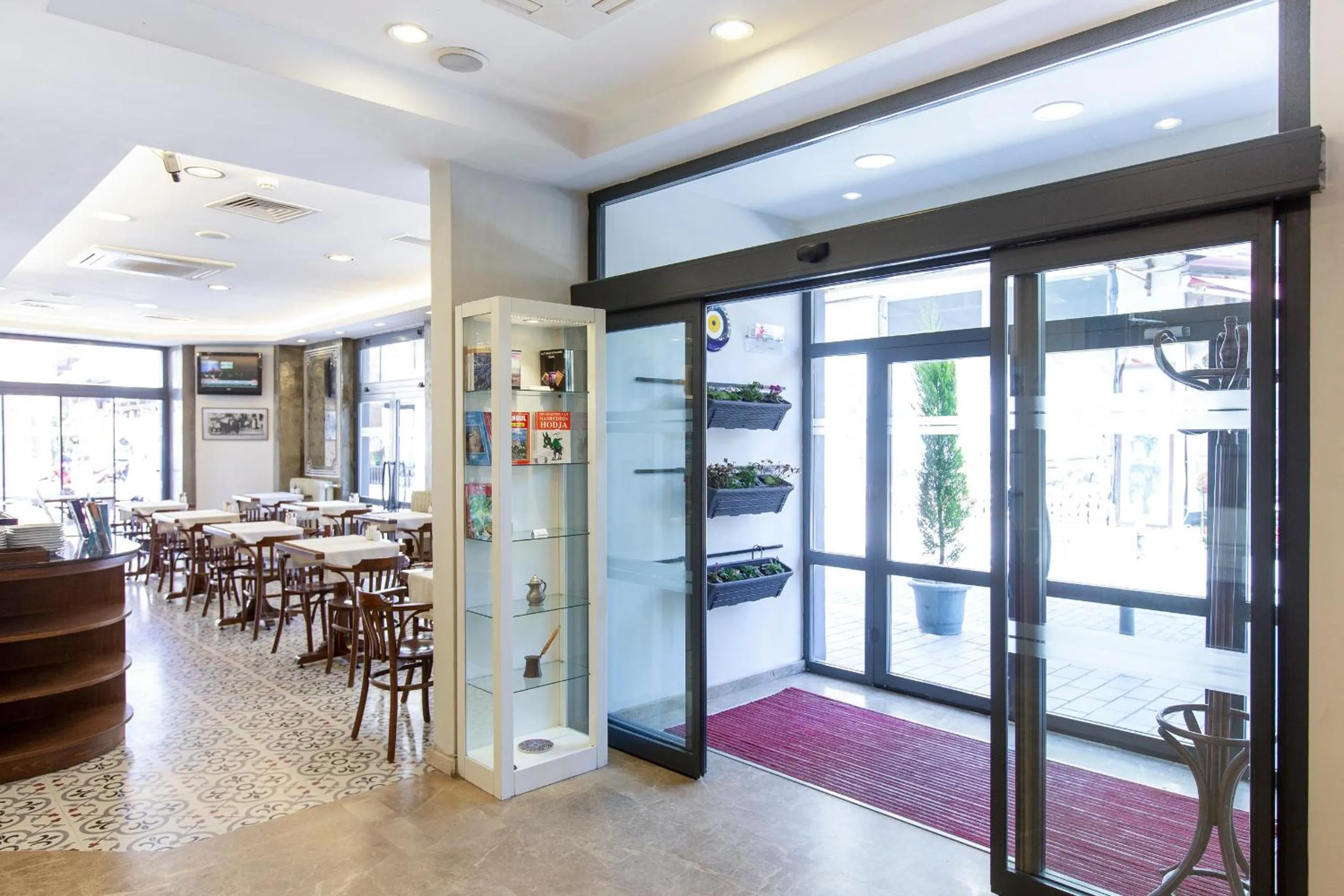 Facade/entrance in Hotellino Istanbul