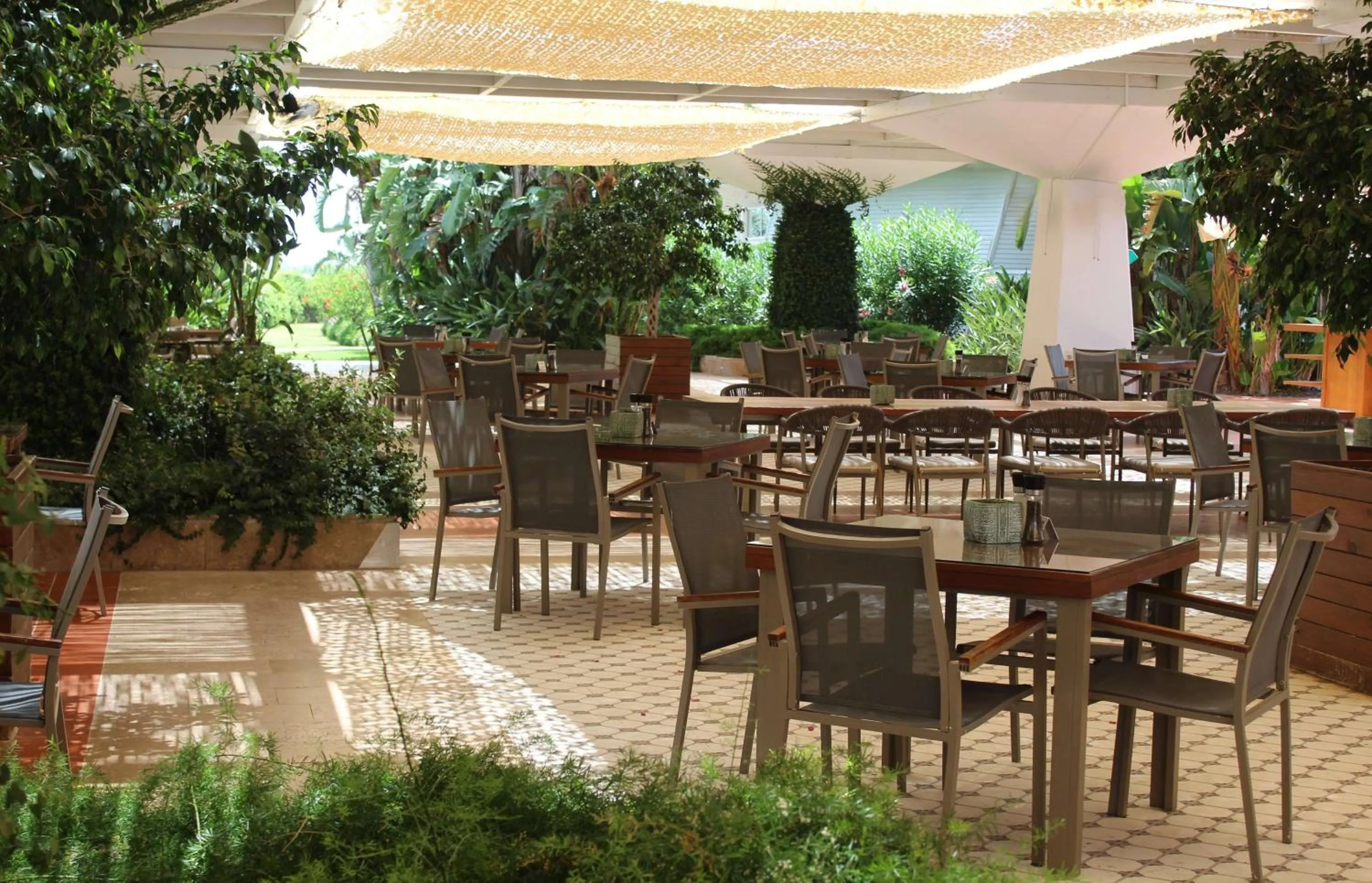 Restaurant/places to eat in Hilton Dalaman Sarigerme Resort & Spa