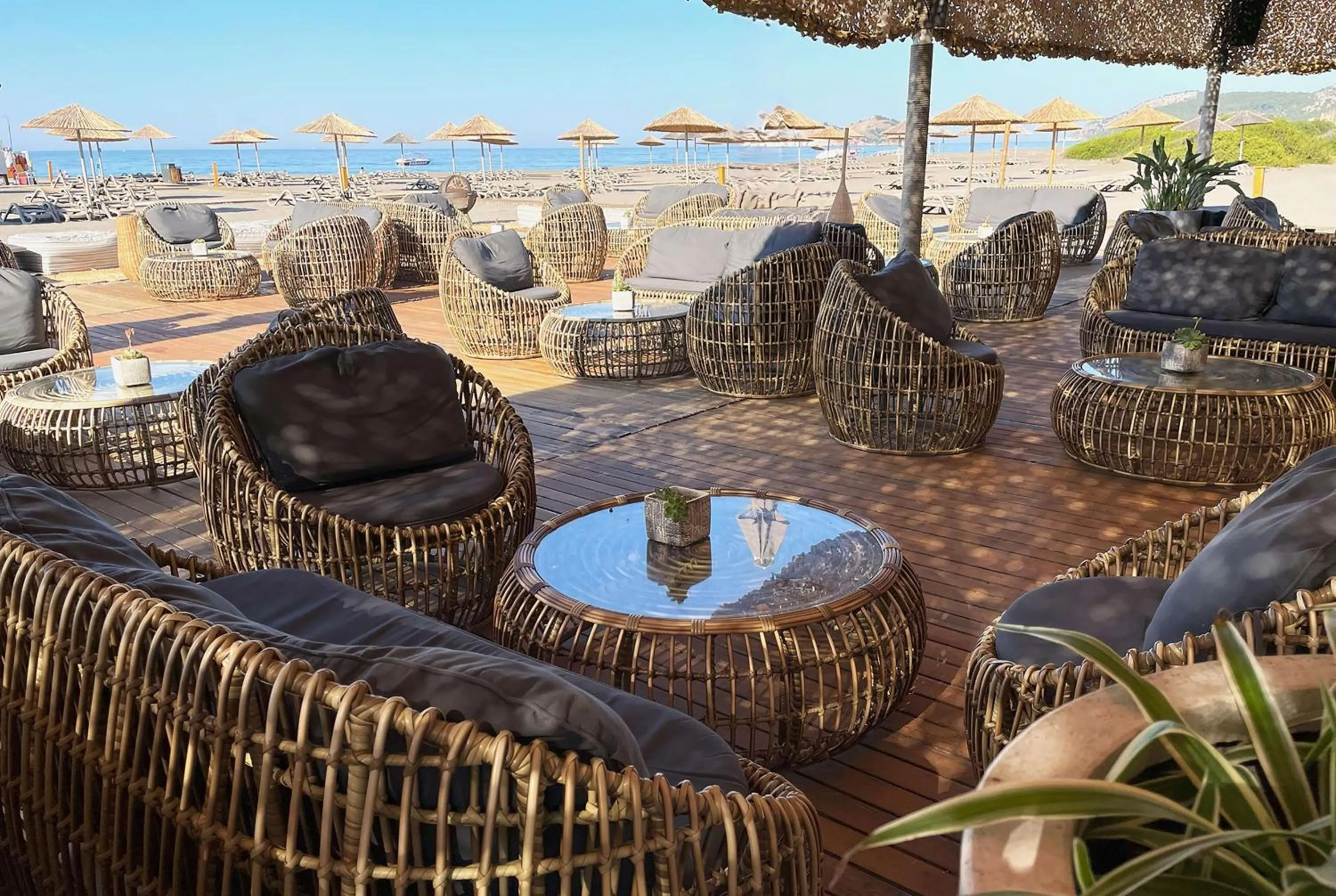 Lounge or bar in Hilton Dalaman Sarigerme Resort & Spa