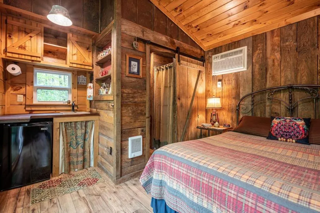 Bed in The Owl's Perch