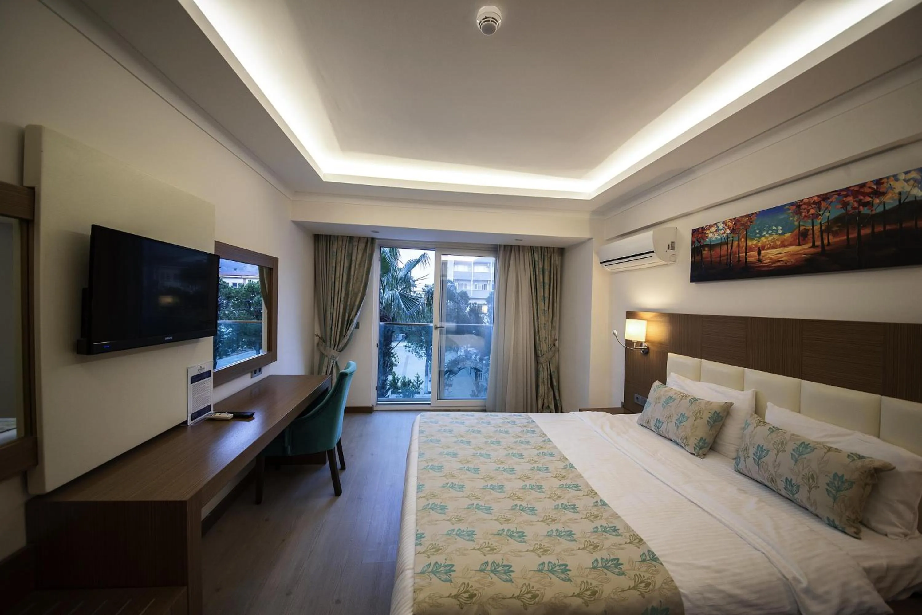 Photo of the whole room, Bed in Yeniceri City Hotel