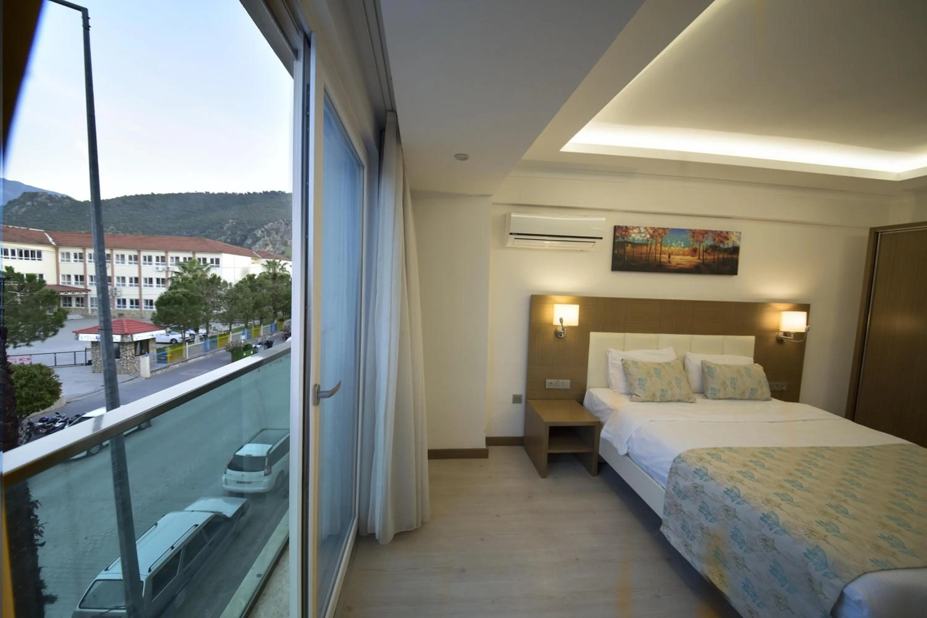 Street view, Bed in Yeniceri City Hotel