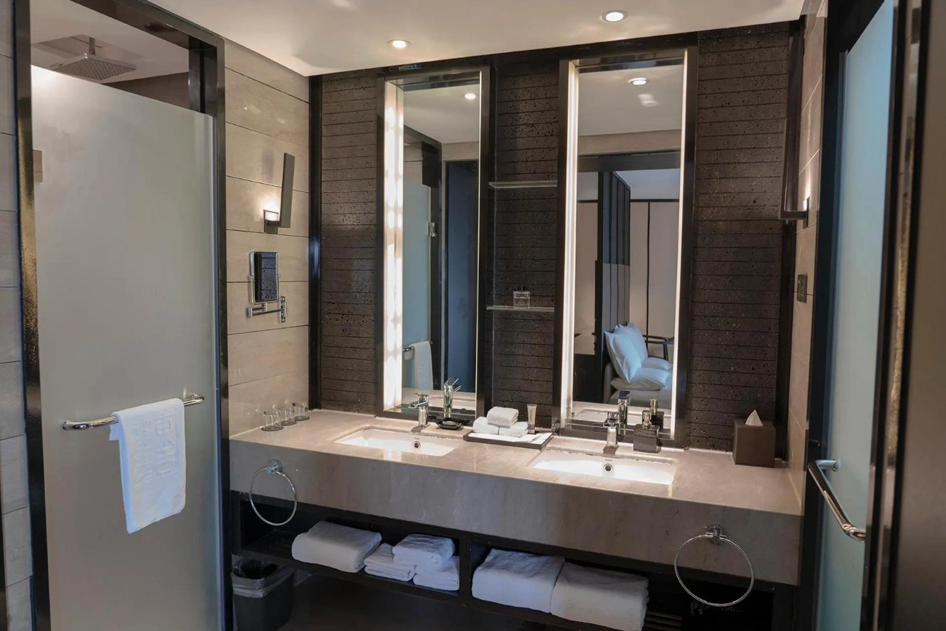 Bathroom in Eastern House Xi'an