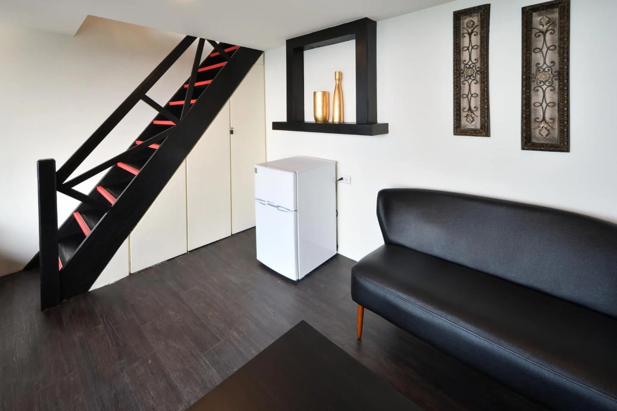 Living room in Windsor's Sunlight Han-Guan