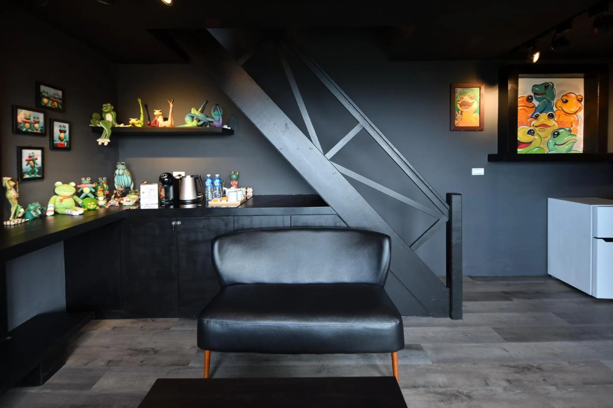 Living room in Windsor's Sunlight Han-Guan