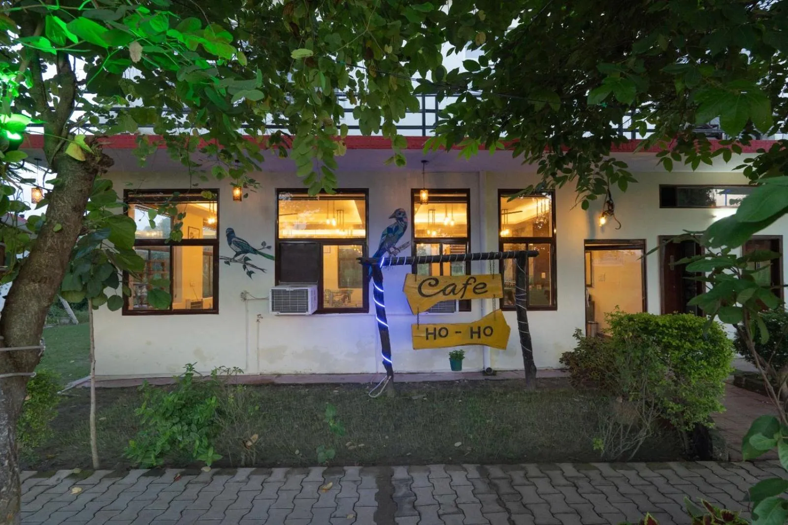 Restaurant/places to eat in Corbett Treat Resort By Atya Hotels