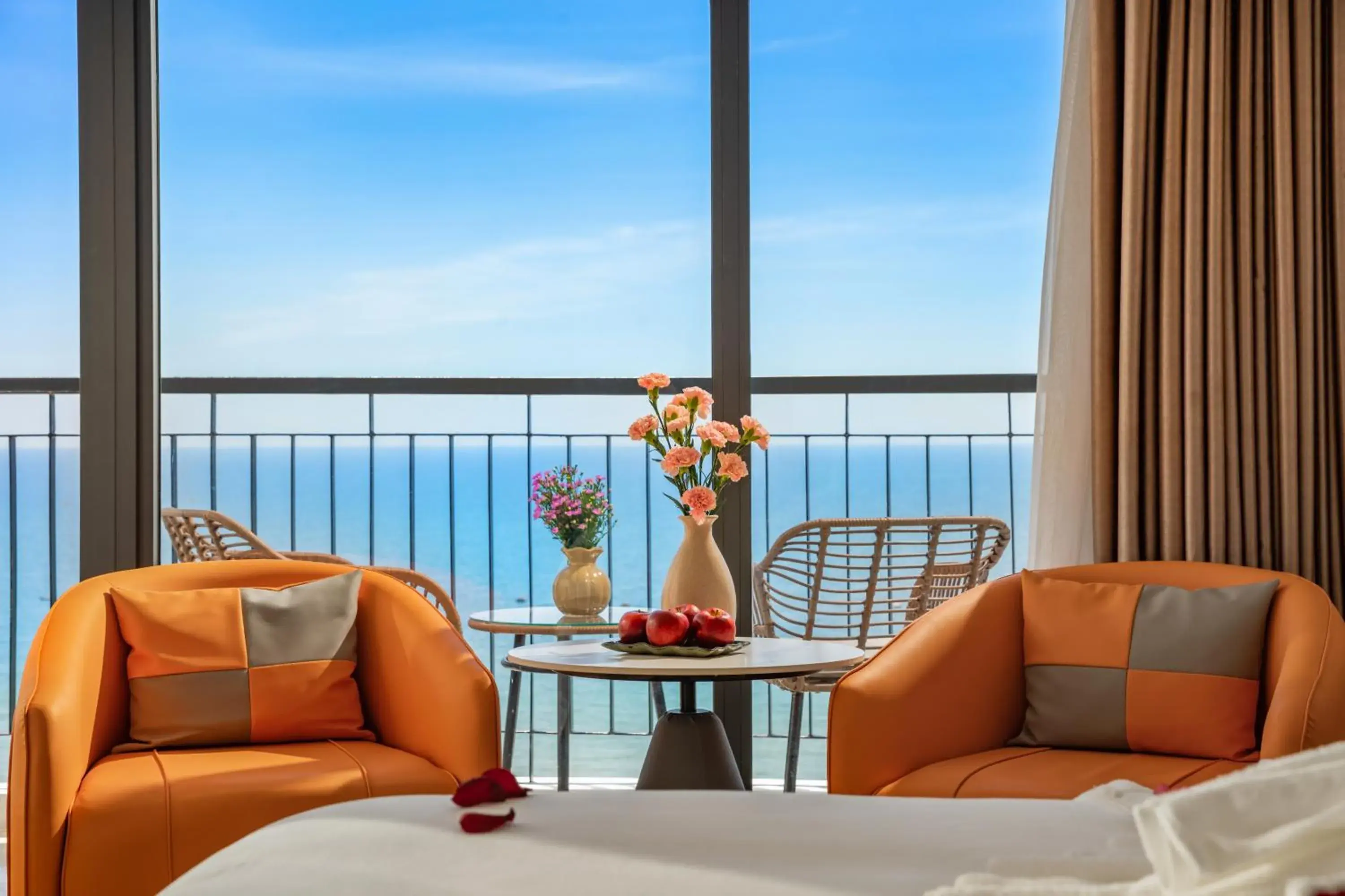 King Suite with Sea View in Lunar Hotel Danang King Suite with Sea View in Lunar Hotel Danang