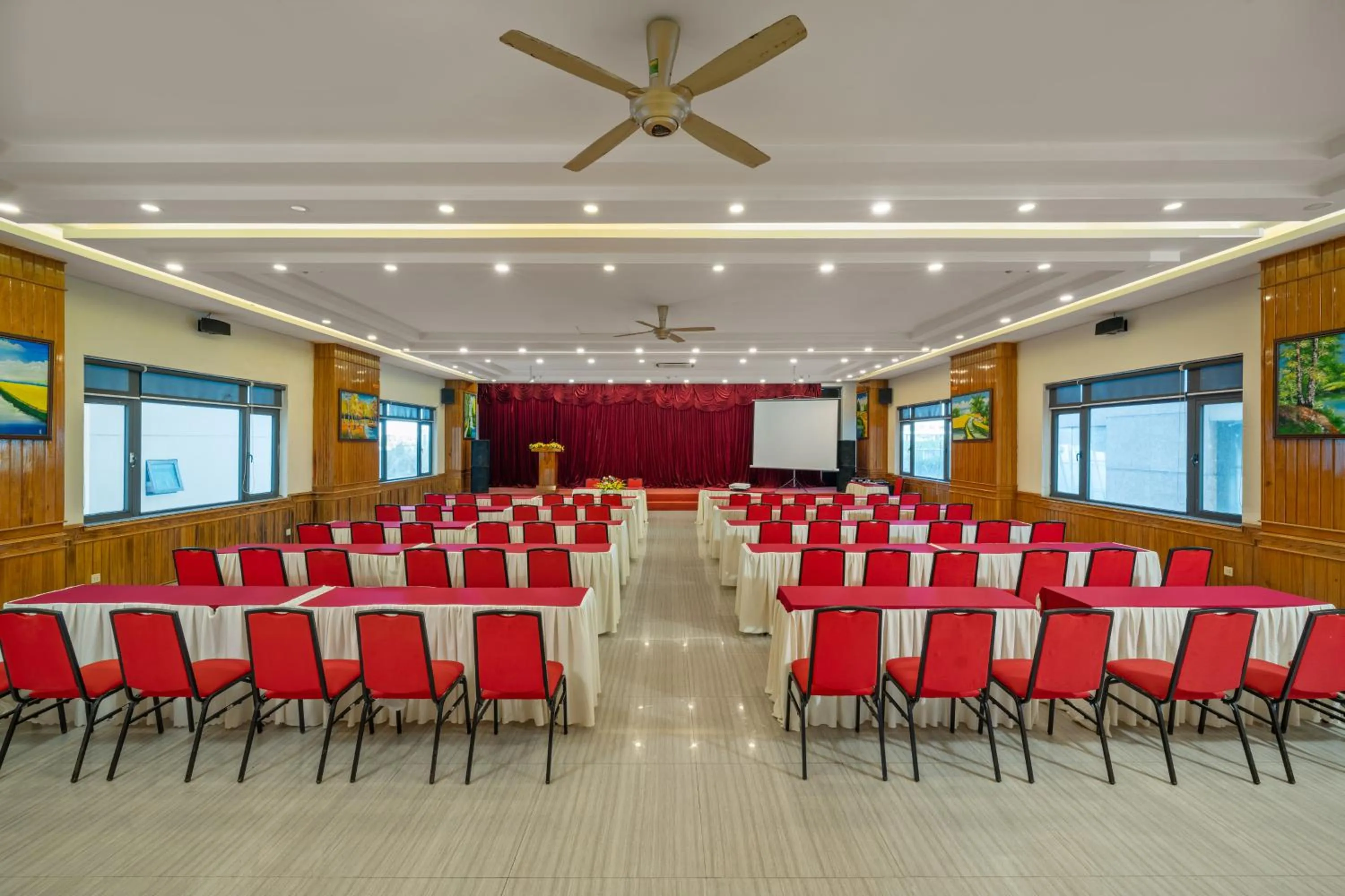 Meeting/conference room in Lunar Hotel Danang