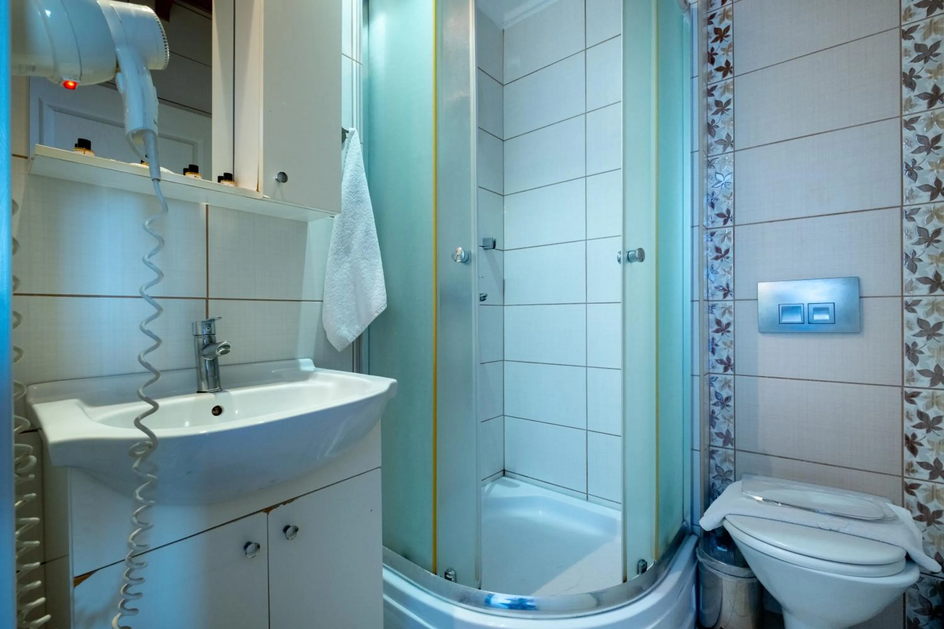 Shower in Mangana Konak Hotel