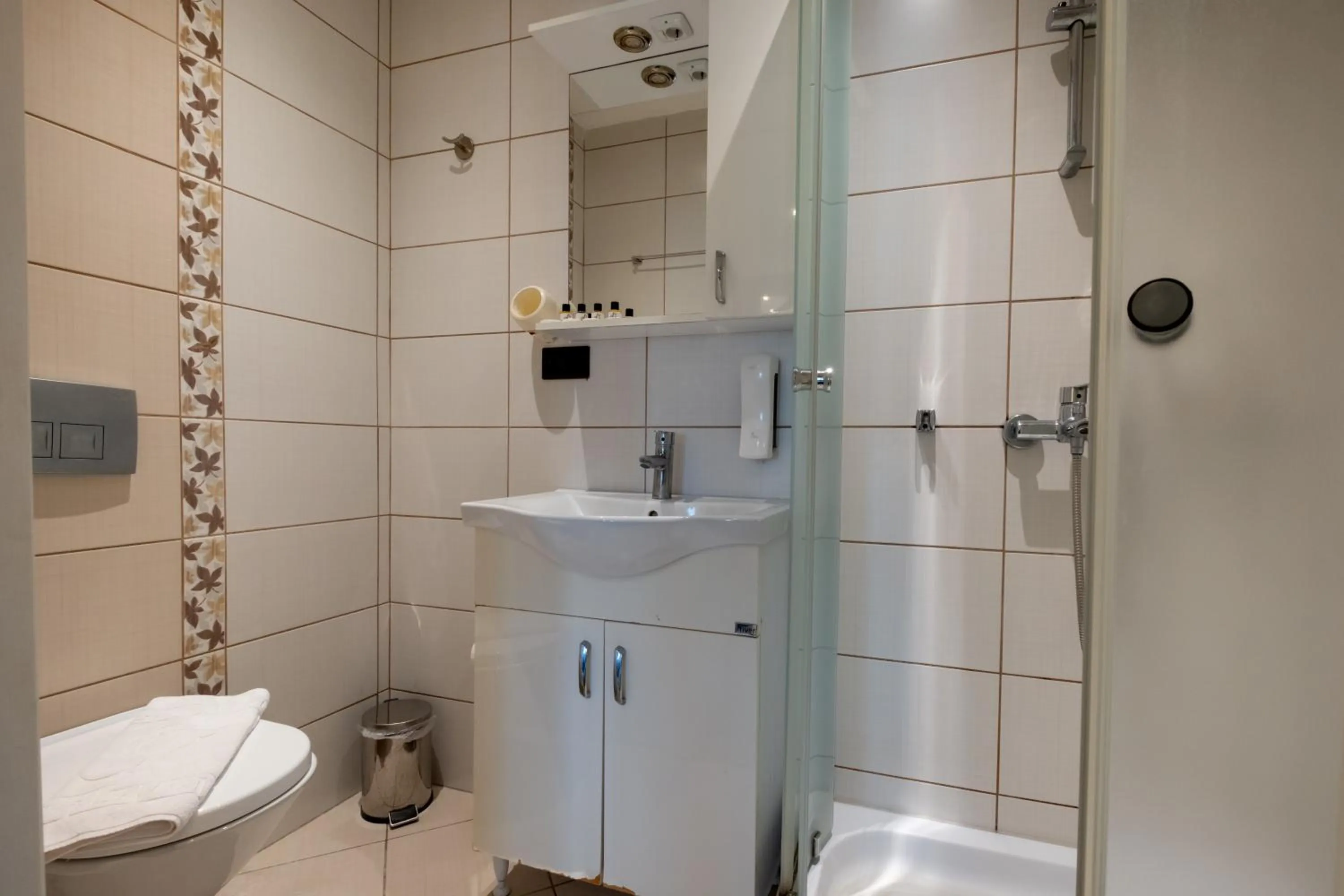 Shower in Mangana Konak Hotel