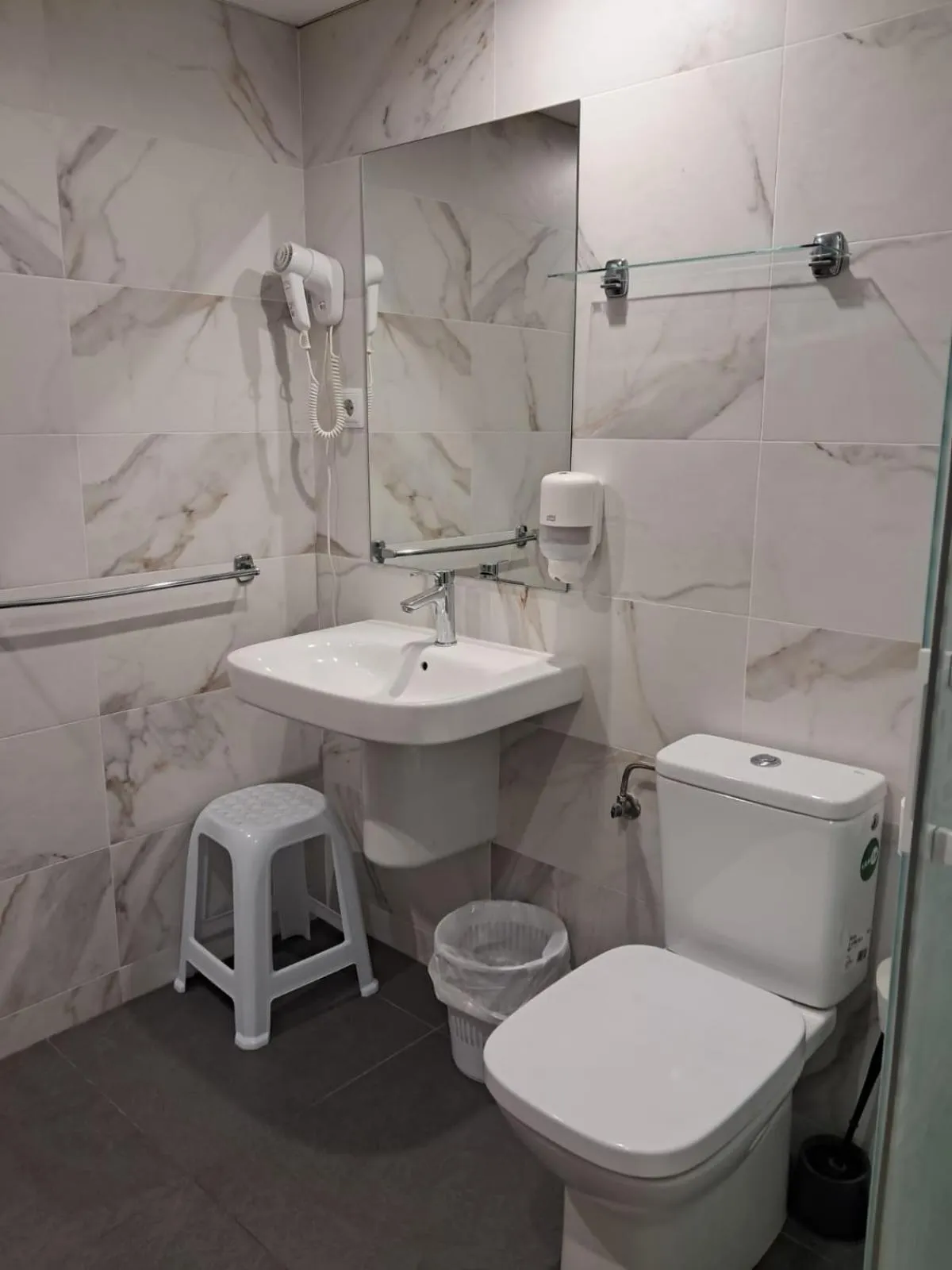 Hot Spring Bath in Hostal Lizana 2