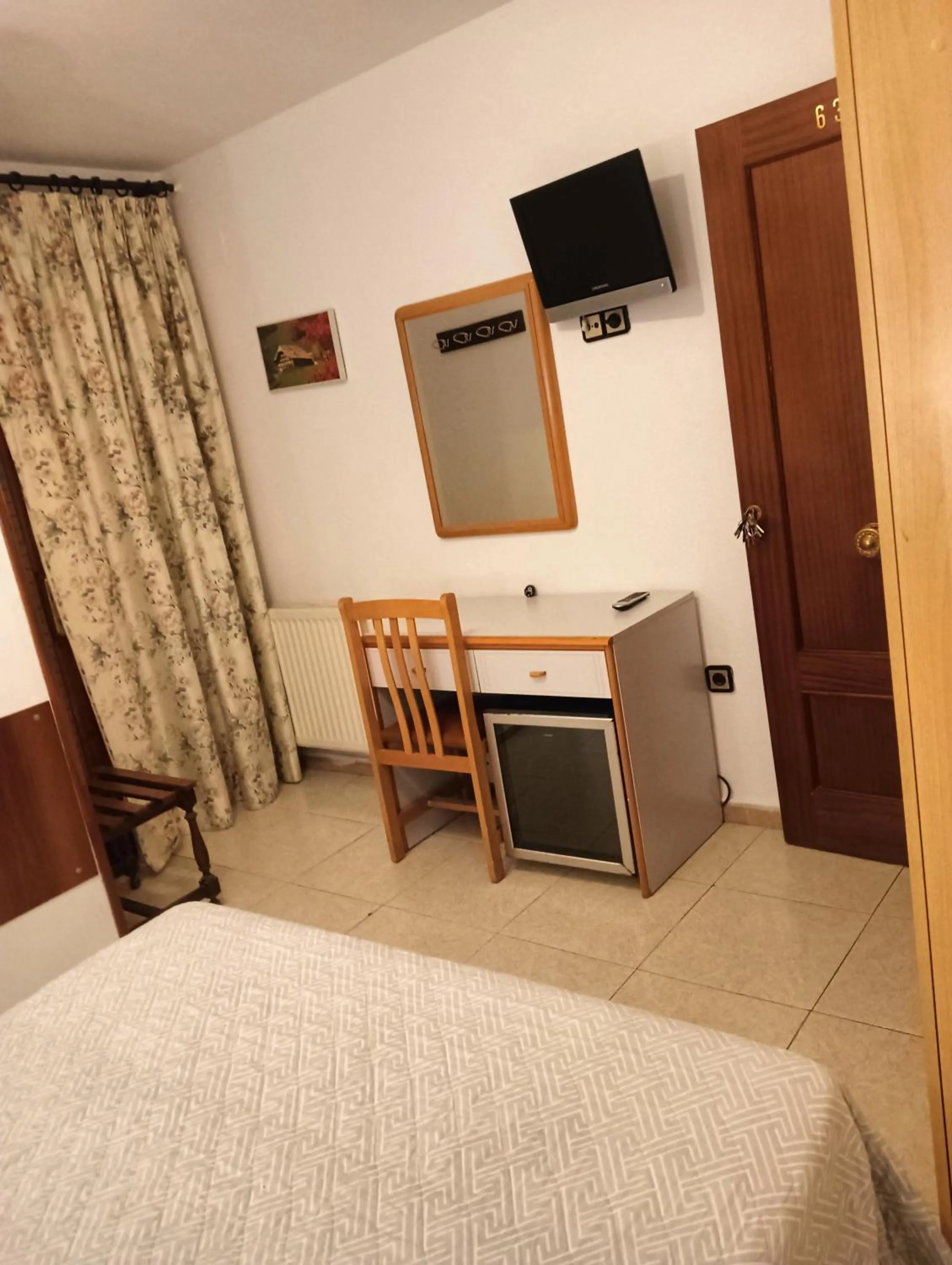 Bed in Hostal Lizana 2