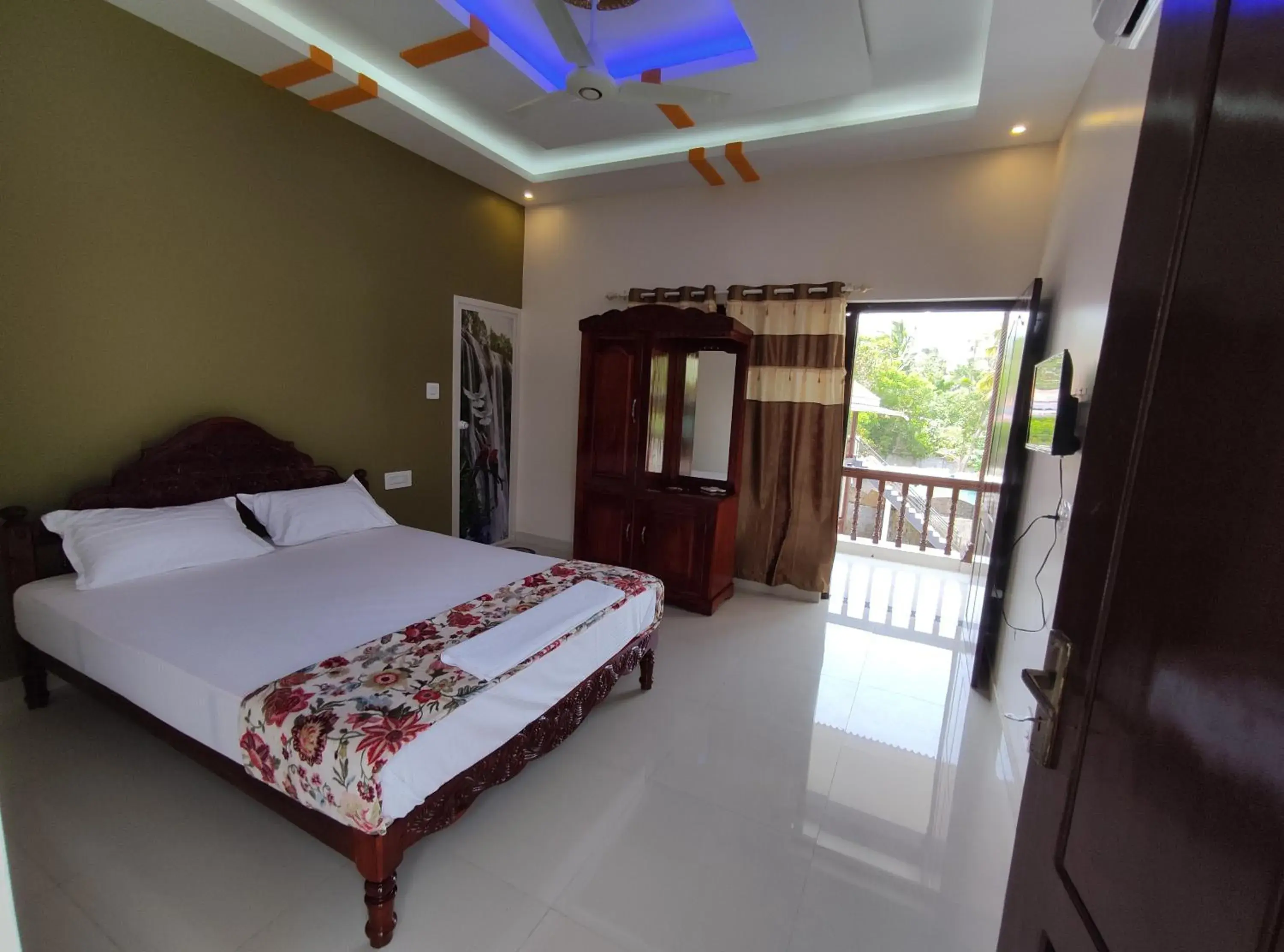 Bed in Kayaloram Resort Bed in Kayaloram Resort