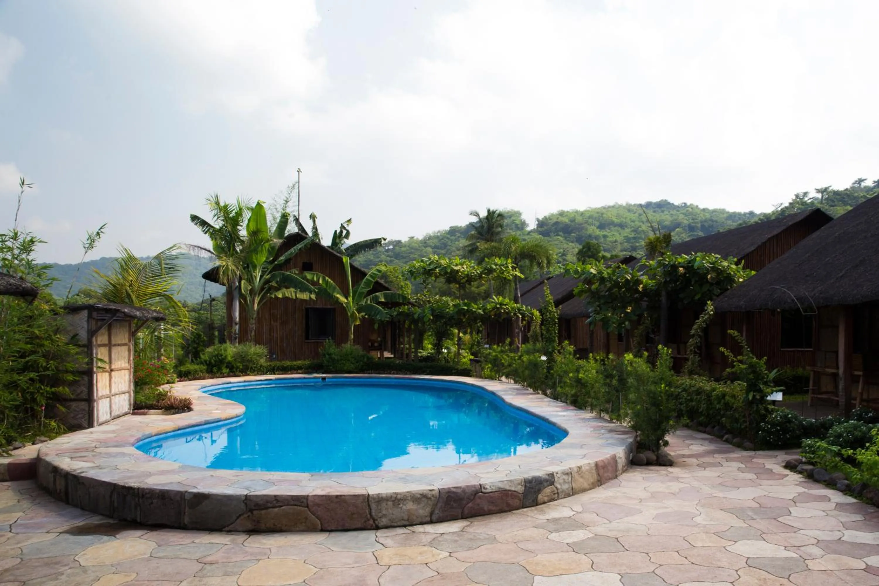 Day in Calayo Beach Resort