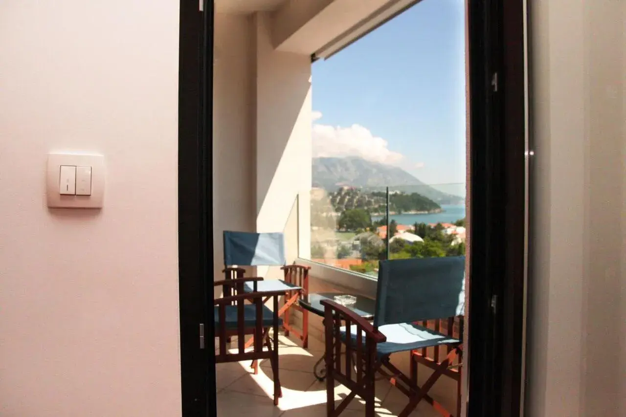 Apartment with Sea View in Apartment Obradovic Apartment with Sea View in Apartment Obradovic