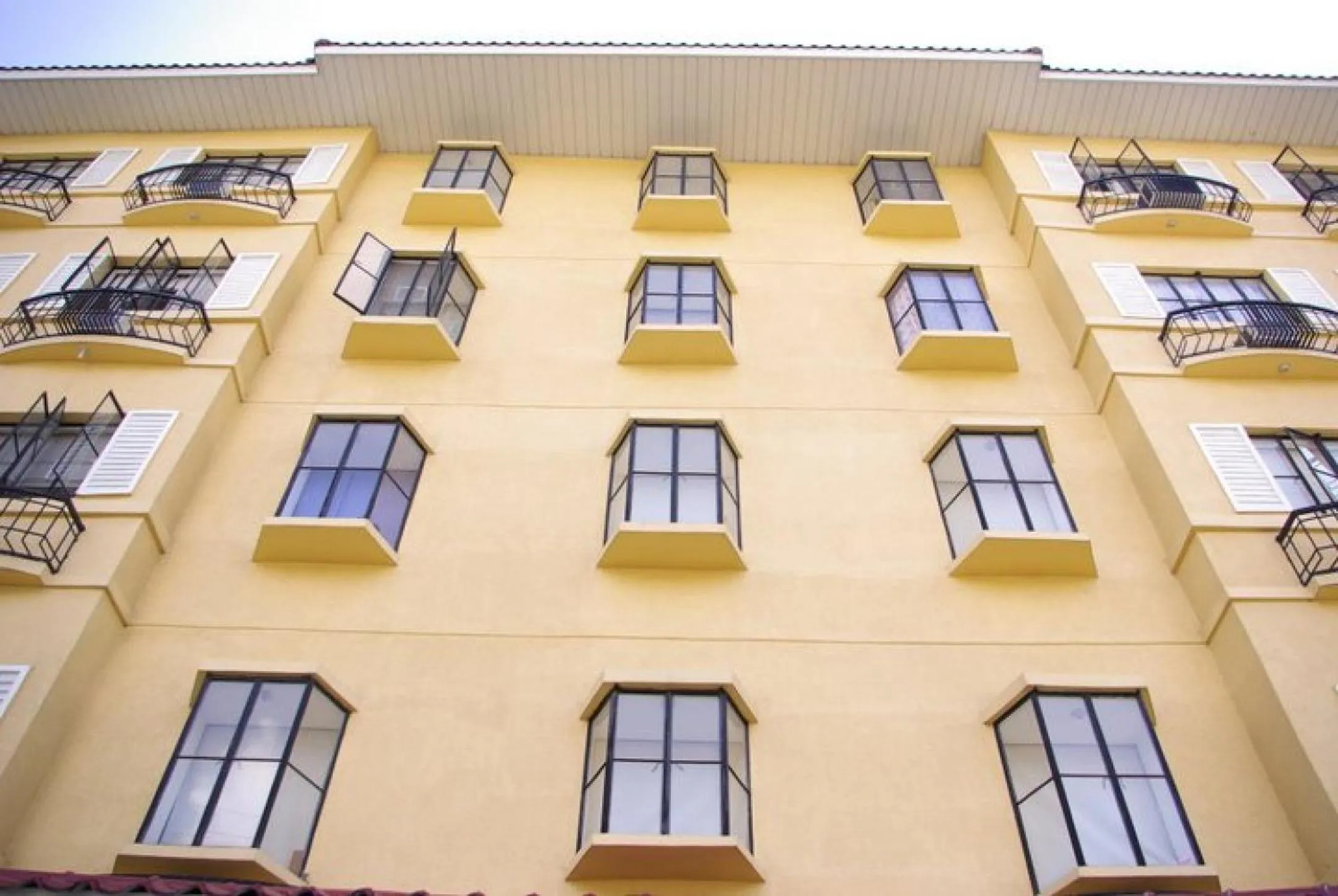 Property building in La Casarita