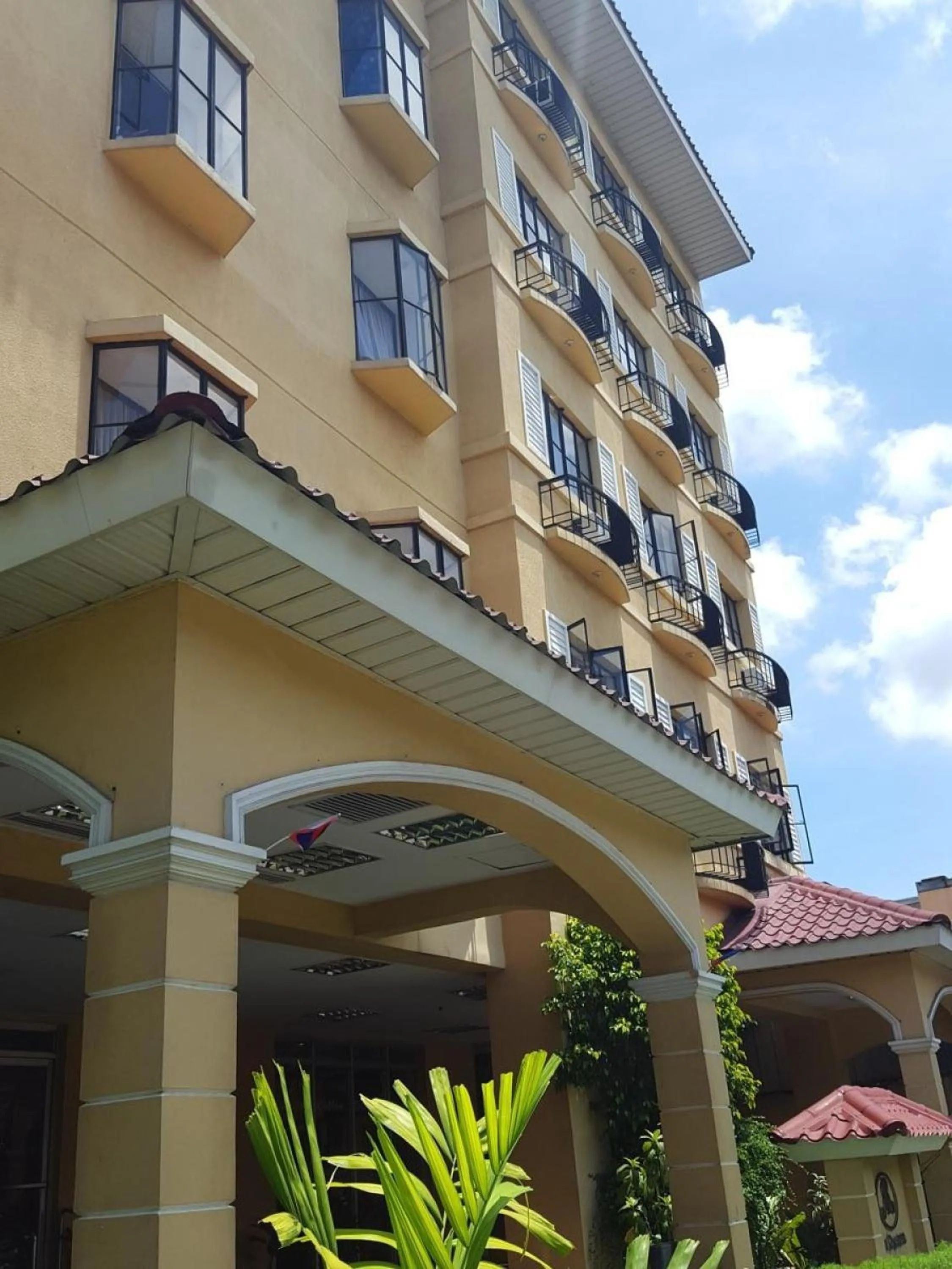 Property building in La Casarita